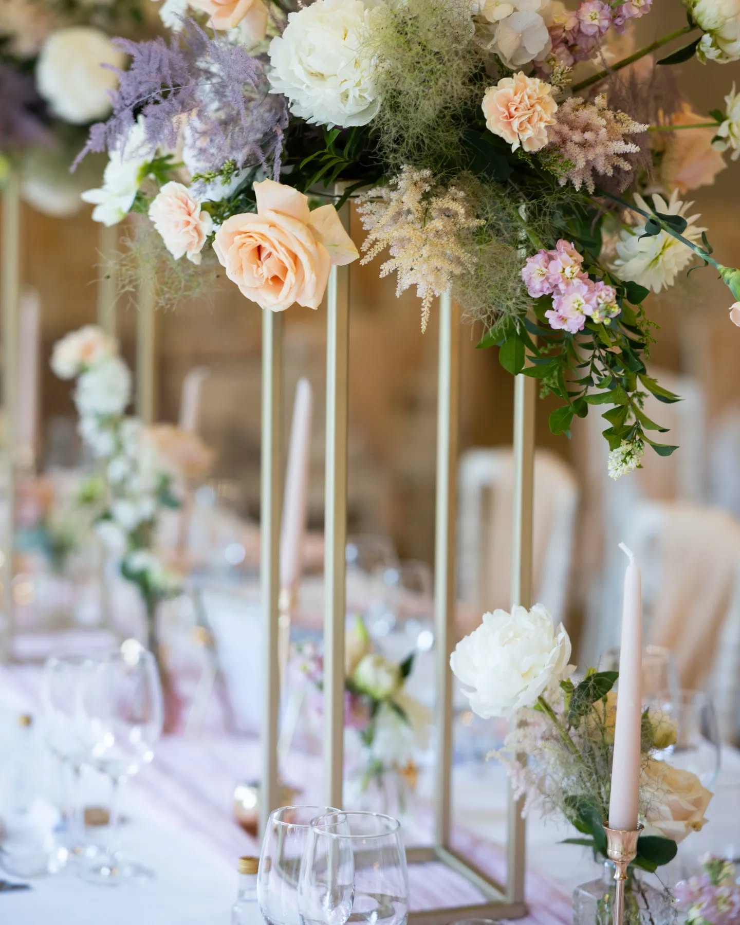 Julie et Maxime
Union chic et romantique au château de Faverges.
--------
Wedding team
🏰@chateaudefaverges
📸 @remiportier_photographie
💐@latulipenoire.artfloral
🎨@lamalleodecos
--------
#chic #elegantwedding #blossom #flowers #beautiful #receptionflowers #rose #doré