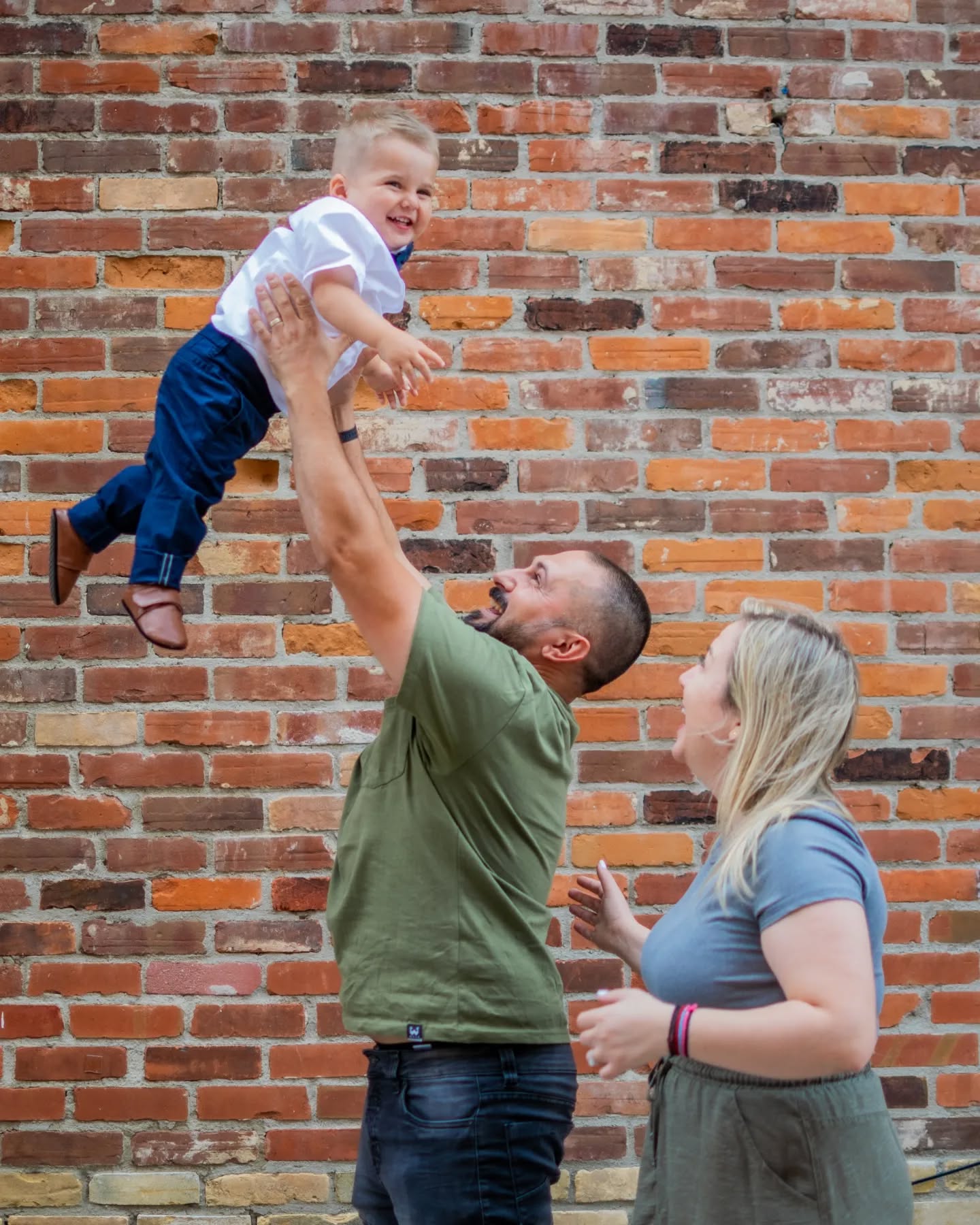 Another gorgeous set of the cutest little family!
#FamilyPhotography #FamilyPhotos #FamilyPortraits #FamilyMoments #FamilyTime #CherishedMoments #FamilyLove #PhotographyFamily #FamilySessions #CapturedMemories #2ndBirthday #BirthdayPhotos #BirthdayPortraits #ToddlerPhotography #MilestoneMoments #BirthdayCelebration #SecondBirthday #BirthdaySmiles #CuteToddlers #BirthdayMemories