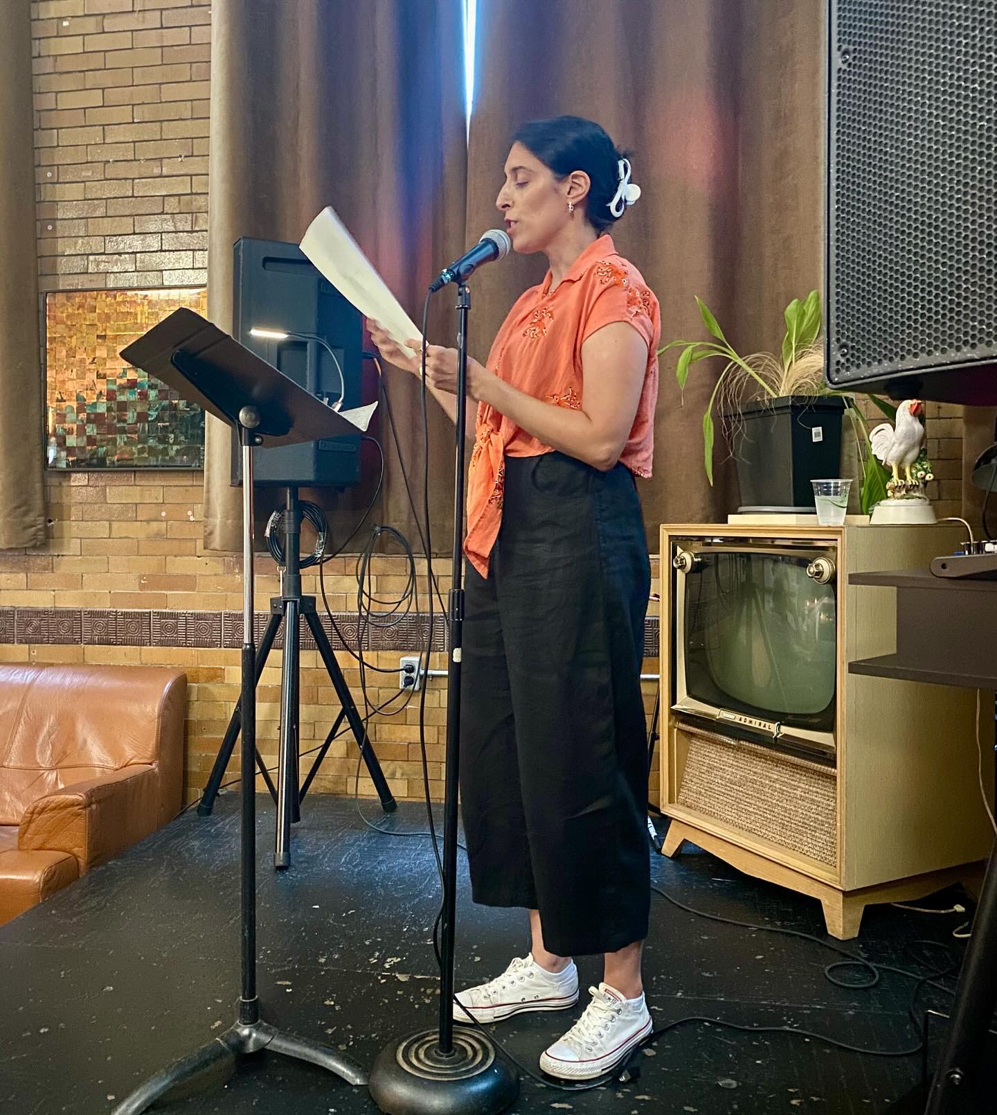 WELCOME BACK!! We kicked off the 2024-25 season of Lit Live with incredible readings from @cityofhamilton Poet in Place @lishaip @matthewrmorris @spencer____gordon & @ellialic 🎤📖🎤 We’re thrilled to be back at @thestaircase on the first Sunday of every month - SEE YOU THERE!! #readingseries #writingcommunity #literaryevent #authorsofinstagram #hamont #canlit