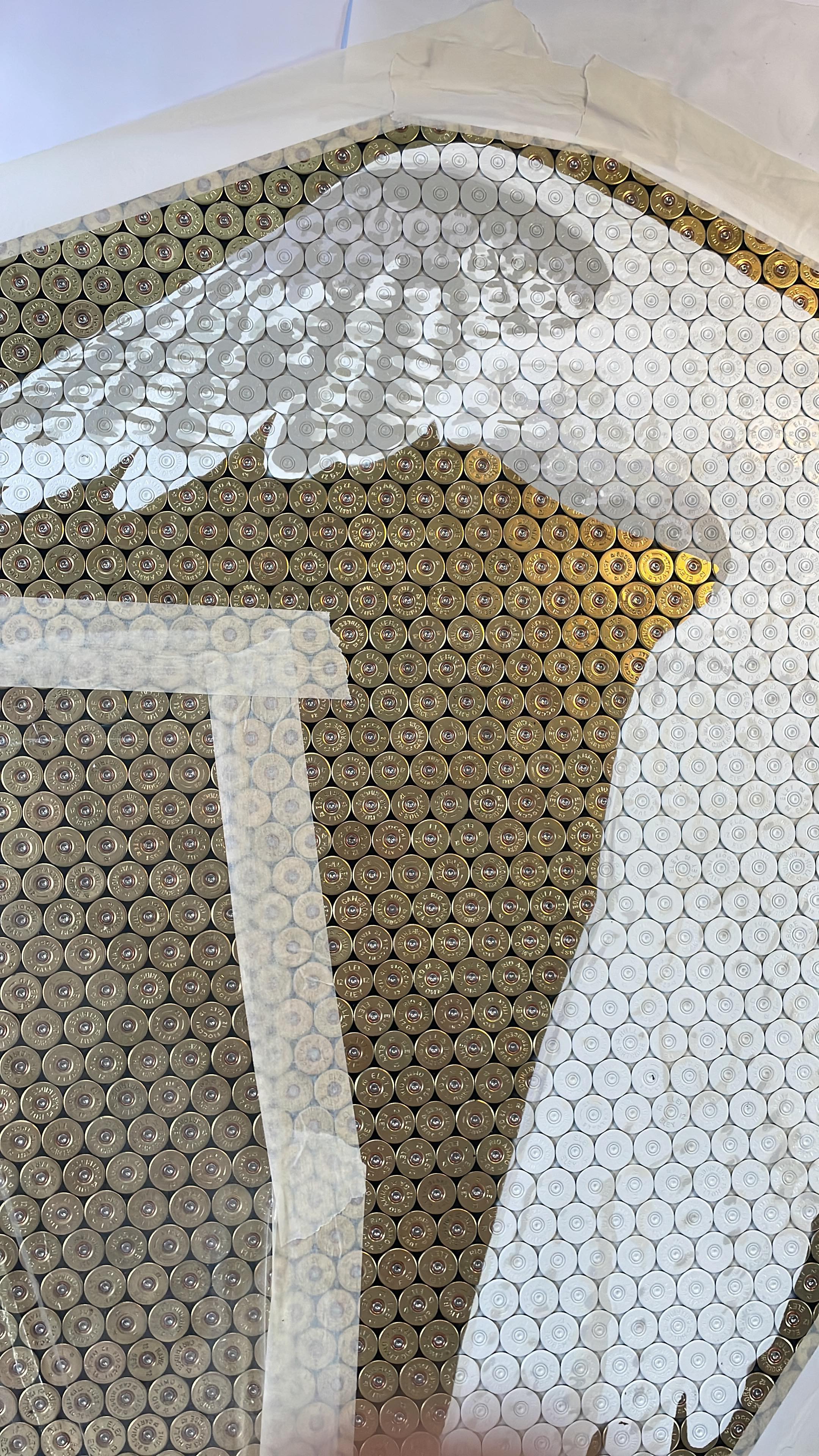 Part 1 - Process behind making the biggest piece yet - 3900 shells, for the Gyr Falcon…
.
.
.
.
#peregrinefalcon #gyrfalcon #uae #oman #dubai #shotgun #shotgunshell #shooting #hunting #spraypaint #unique #painting #pheasant #art #grouse #abudhabi #custom #luxury