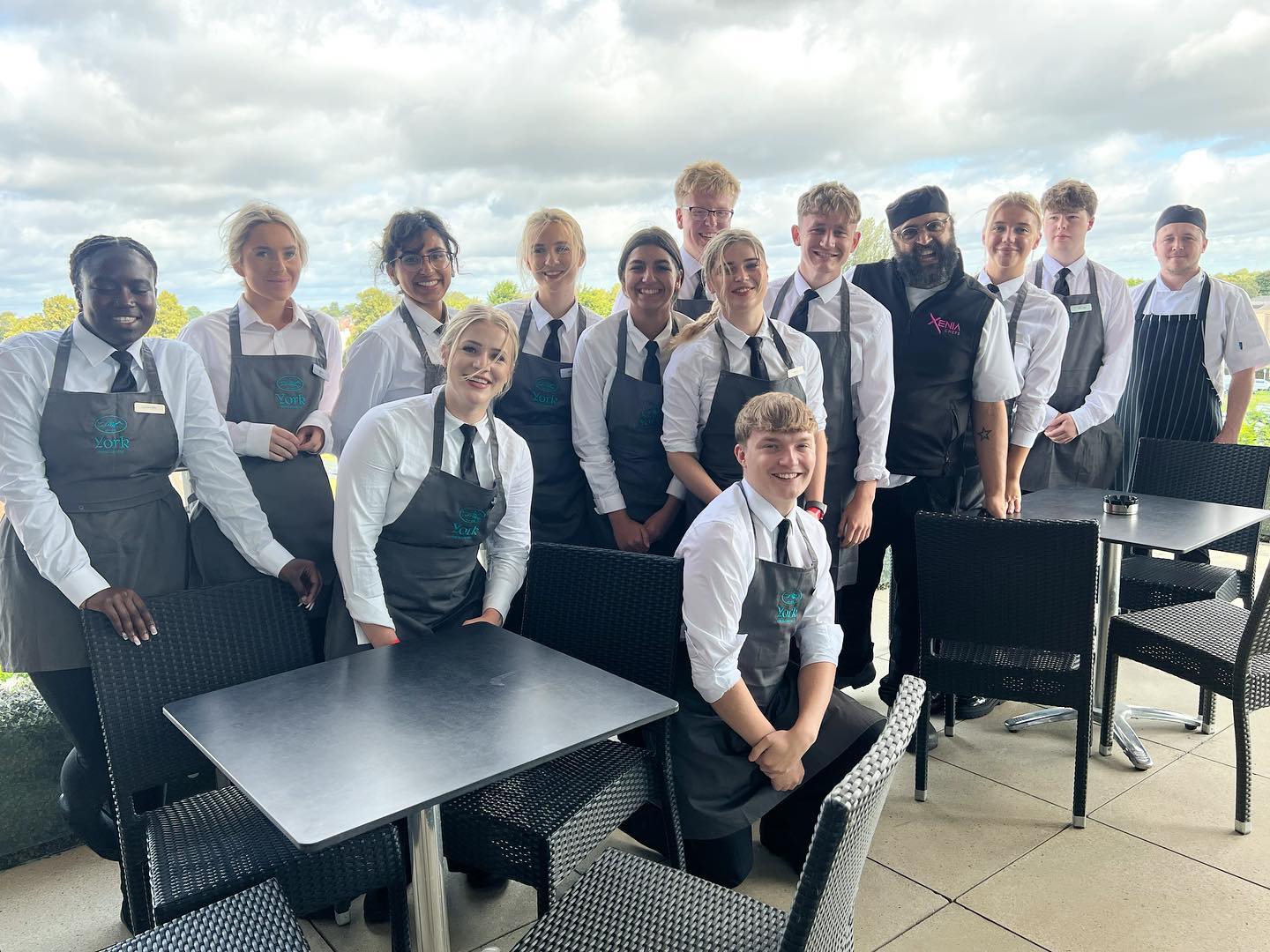 🐎 York Racecourse 🐎
Xenia Leeds & Xenia Chefs had a very successful time at York Racecourse last week for the Ebor Festival! It is always a pleasure to work alongside @cgc_eventcaterers 👨🍳🥂
With around 300 shifts across the event it was certainly a busy one!
📸 Pictured - our wonderful team in the committee room 📸
#chefs #yorkracecourse #hospitalitystaffing #yorkshire #leeds #waiters #barstaff