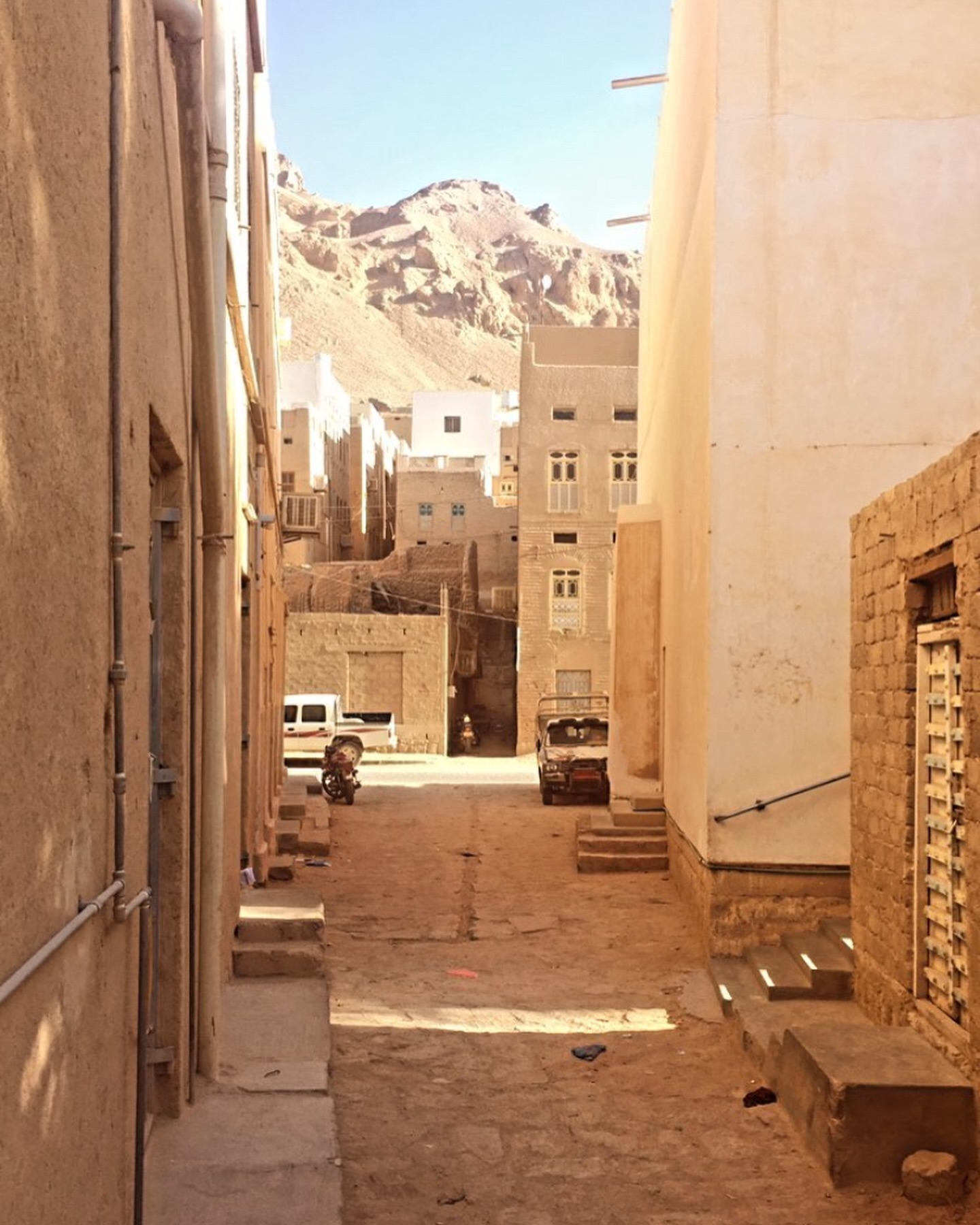 Yemeni culture is deeply rooted in a rich history that reflects influences from various civilisations, including Arab, Persian, Islamic, and African. The country is known for its distinct architectural styles, such as the ancient stone structures in the highlands and the mud-brick buildings of the coastal cities. The people of Yemen are characterized by their strong tribal identities and hospitality, with traditional customs and values playing a significant role in daily life.
.
.
.
.
.
.
#alsaeedco #yemen #photography #instagood #travel #yemeni #holiday #arab #islam