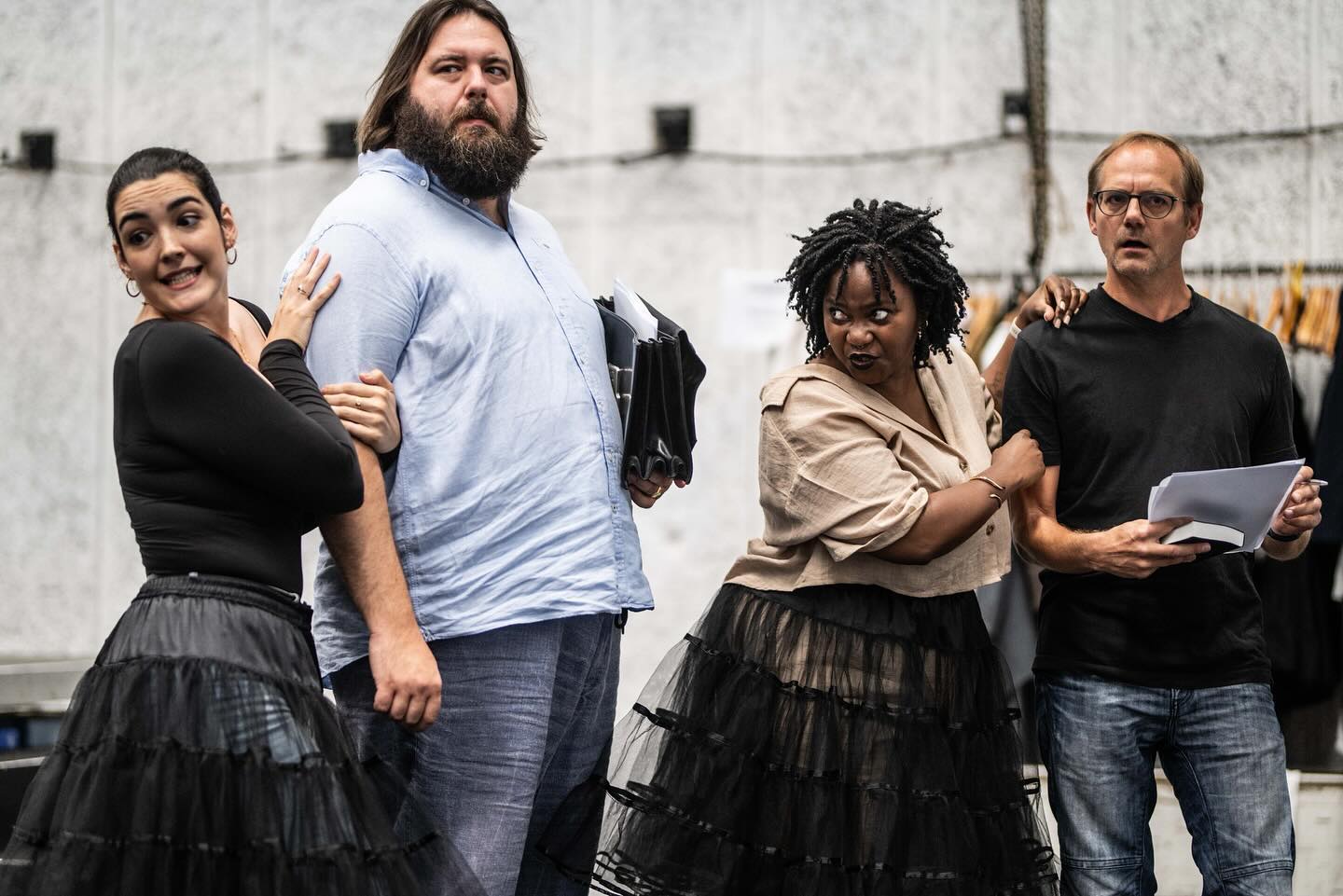 Just two nieces dancing the night away 🩰
Being a part of this Peter Grimes team is a total joy. So very very excited to get this show on stage!
📸 @bart_grietens_photography for @nationaleoperaballet