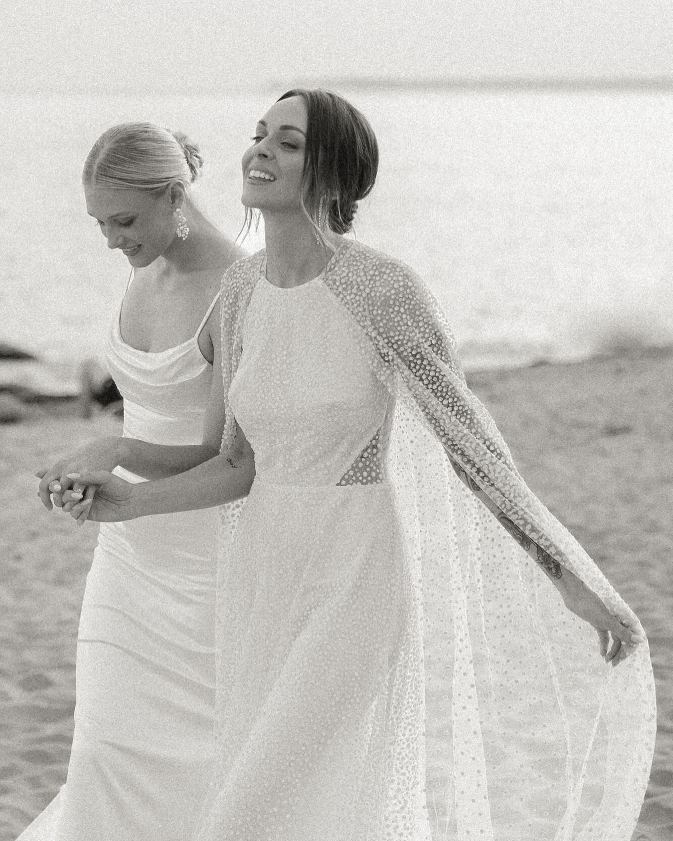 A new season on the horizon and all that lies ahead🤍
.
.
.
Photography @vsphotography_insta
Planning & Design @sarahbrehantevents
Host @styledshootsbysarahbrehant
Coordinators @lovelacedesignevents @bridesoncloud9
Venue @harknesspark
BTS Coverage @c10ike
Primary Video @forfearlesshearts
Floral Design @floraldesignsbyjustine @floraldesignsbymelissa
Lighting & Drapery @ryandesignsri
Beauty @upstyle.co
Stylist @thebostonbridalstylist
Linen @stradleydavidson @nuagedesigns @snassycrafter
Stationery @maxandmaidenink @somethingborrowedeventdecor
Seating Chart @twoprintinggirls
Calligraphy @bl_calligraphy
Content Creator @theluckyshare
Rentals @rentpearl @petalsplates
Gown Designer @bremelia @jesuspeiroofficial
Bridal Salon @yourdreambridal @bremelia
Accessories @jenniferbehr @annemariedesignskc
Shoes @stuartweitzman @andreawazenofficial
Veil @leaaanbelterbridal @parisbydebr
Ring boxes @thestylingreserve
Jewelry @michaelsjewelers @hannahflorman
Baker @storeybookcakes
Modeling Agency @maggieagency
Models @amandamckim @britlively @kylin_carnie @thecody_smith
Groom Attire @daswaniclothiers
Photo Mats @chasingstone
Strings @ariana_strings