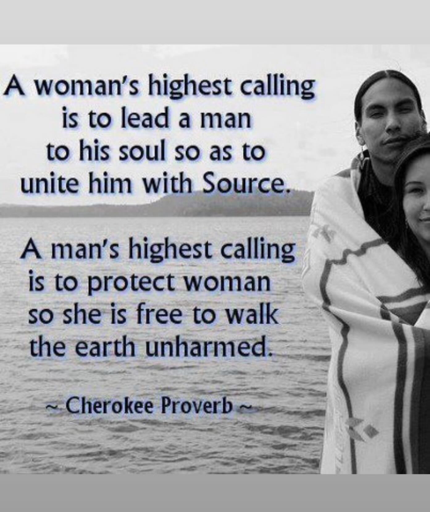 Het lijkt veel mensen tegenwoordig bezig te houden: wat gezonde mannelijkheid en vrouwelijkheid is. Volgens mij is het allemaal niet zo ingewikkeld.
Het kan wel heel pijnlijk en triggerend zijn om daar te komen.
Als je jezelf heelt en je hart kunt openen dan is deze ‘roeping’ als vanzelf voelbaar, denk ik.
#divinefeminine #divinemasculine #vrouwelijkheid #helen #vrouwelijkeenergie #yin