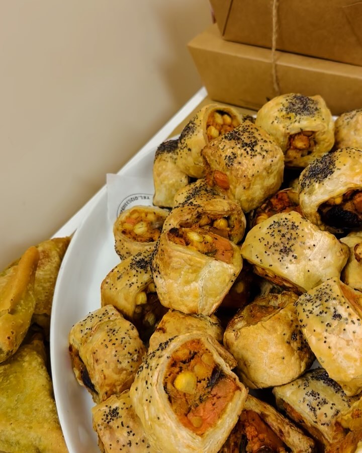 Last Saturday we had the great privilege of providing the wedding breakfast for @eeemilyrosee & @josephmilligan95 alongside several other wonderful local businesses doing what they do best! ✨
Emily & Joe opted for a classic finger buffet, complemented with a selection of cheeses & charcuterie, served across two large grazing tables.
For dessert we served our own Homemade Rich Chocolate Brownie Bites, Zesty Lemon Drizzle, Millionaire’s Shortbread & Meringue Kisses, alongside a stunning centrepiece cake and other wonderful sweet treats crafted by @winibeesbakery.
Guests were warmly welcomed at the door by @ssayer1125 & @thedancingscone with a smile & a glass of fizz 🥂
We’re thrilled to hear everyone had an amazing time, and we wish the new Mr. & Mrs. Milligan a lifetime filled with love and happiness! 👰♀️🤵♂️💕
#septemberwedding #happycouple #grazingtable #homemade #tilldeath #congratulations