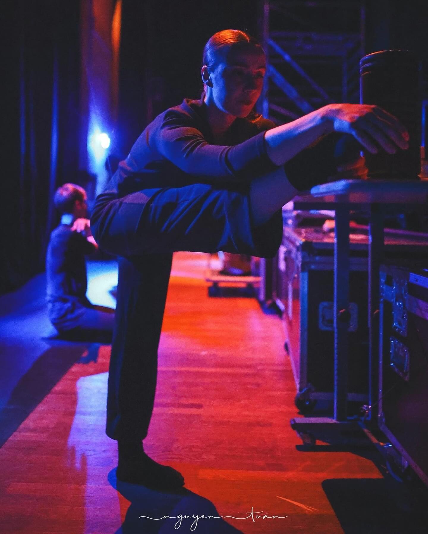 Retour sur scène après bébé pour @bloisdanse.
Merci @azothdancetheatre pour ces merveilleux moments ✨
Photos de The White Room et Tear de @azothdancetheatre
📷 1 & 2 : backstage & on stage @ngtuan
📷 3 : @agence.sunshine ☀️ avec mon partenaire de choc @alexandrebalmain ❤️
#bloisdanse #azothdancetheatre