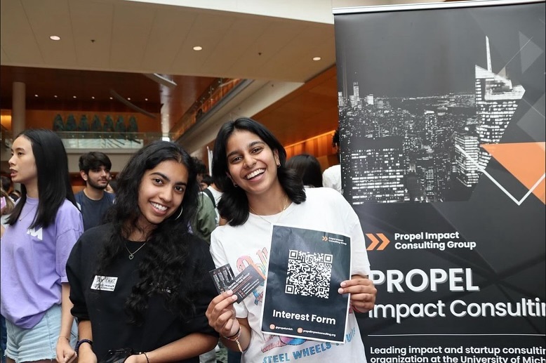 And… the clock strikes midnight! ✨
We had so much fun getting to know you all during our recruitment events the past few weeks, and we can’t wait to welcome our F24 New Analyst Class soon (stayed tuned!) 🎉