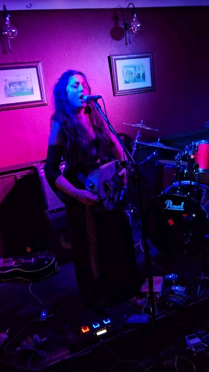 💚Yesterday was a big day for me as I used the Hurdy Gurdy for my first improv on stage with pedals and everything, and built a foot drum the day before for this purpose.
Those elements will definitely stay in my set now just need to work more of this!
✨️So, It was a lot of new things and I am so happy I got to share it with you yesterday.. A MASSIVE thank you to everyone who came to the gig!! It was such a good time .
🎥Merci to @Nikito.ei
Let’s meet in Scotland next!!
🏴03.10 @mcchuills_glasgow Glasgow, Scotland
With @scunnurtband, @thebandochre , @chrdbl by @dirtylaundr
🏴04.10 The cellar , @thecellaraberdeen , Aberdeen, Scotland by @stompingroundgigs with @bratcovenband and @virtuesbanduk
🏴11.10 @Thepipelinebrighton England
for @analternativegathering with @antifasupersoldierbandf, @katja_macabre and @officiallamiia
🏴09.11 The Alex, Chatham, England
🏴23.11 Leo’s Red Lion, Gravesend, England
For Beastfest uk with @blindriveruk, @prymabanduk and @giantwalkerbannd
🏴01.12 @ladyluckbar , Canterbury , England
Acoustic:
🇳🇱30.11 De Nieuwe Anita, Amsterdam, Netherlands
🇫🇷18.12 Radio RDWA, Die, France
🇫🇷22.12 Radio Déclic, Tournon, France
.
.
.
#livemusic #singersongwriters
#femalefrontedbands #femalefronted #ethereal #etherealsinging #hurdygurdy #gurdy #vocalist #ExperimentalMusic #NeoFolk #NordicFolk #DarkFolk #PaganMusicv #worldmusic #Folktronica #AncientMusic
#vocals #gigsinscotland #gigsinbrighton #gigsinkent #livemusicinkent