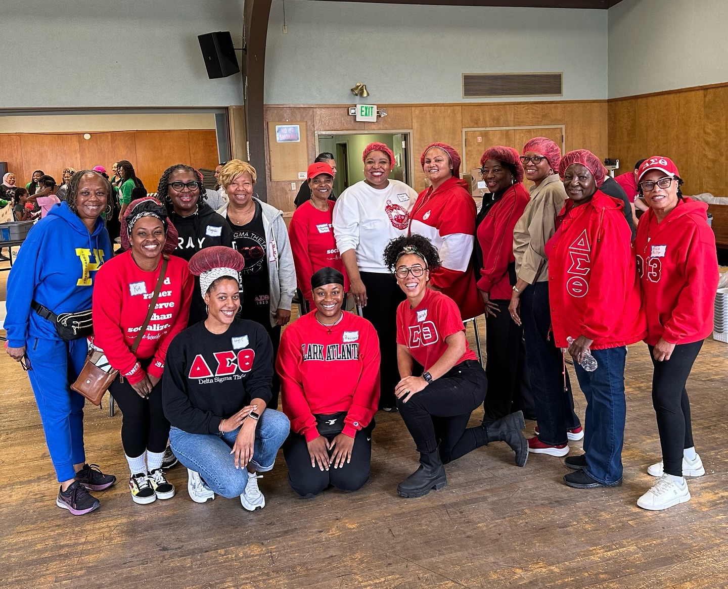 “20,000!”
Today, SFAC partnered with @templeumc @riseagainsthunger and @aka_dzo1946 to pack more than 20,000 meals for students in the Philippines. Rise Against Hunger is a growing global movement to end hunger by empowering communities, nourishing lives and responding to emergencies. 755 million people, across the globe, experience hunger. Every person deserves to have access to nourishing meals as a basic human right and SFAC is proud to serve towards that goal.
#dst1913 #internationalawarenessandinvolvement #riseagainsthunger