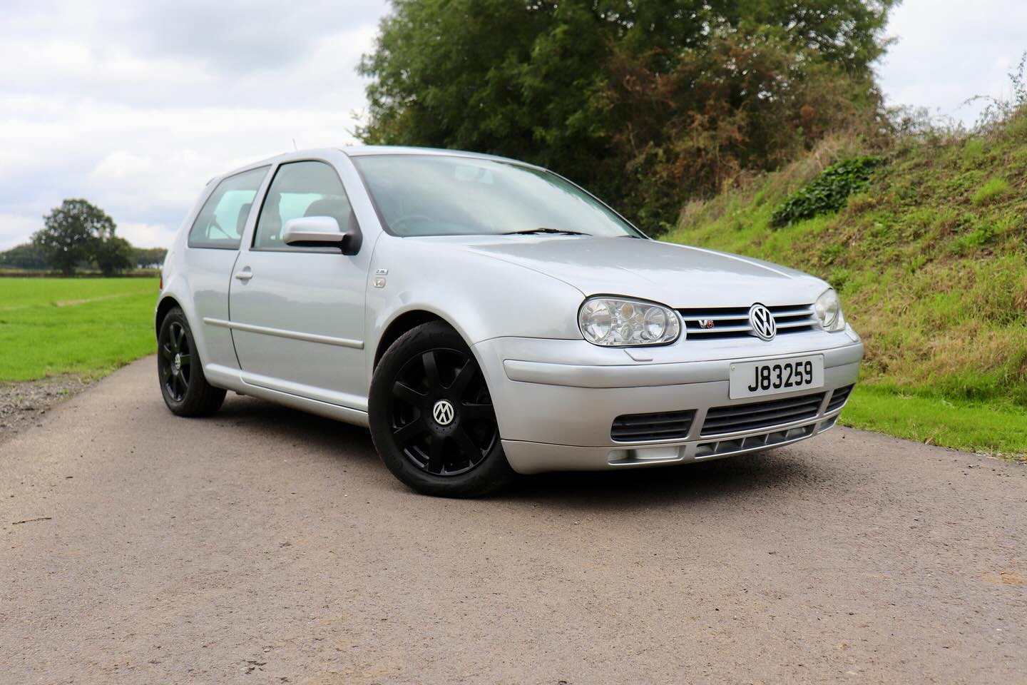 FOR SALE!!!
2000 Volkswagen Golf MK4 V6 4 Motion
58,000 Miles
Reflex Silver Metallic
Sports Seats and Optional Black Leather Upholstery
V6 Trim and Spoiler
For more information and pictures visit our website in our bio…
#Volkswagen #vw #vwgolf #Volkswagengolf #golf #golfmk4 #v6 #classiccar #modernclassic #ukclassiccar #instacar #german #germancar #carforsale #forsale #foryou #carphotography #motorsport #motoring #sgtautomobiles