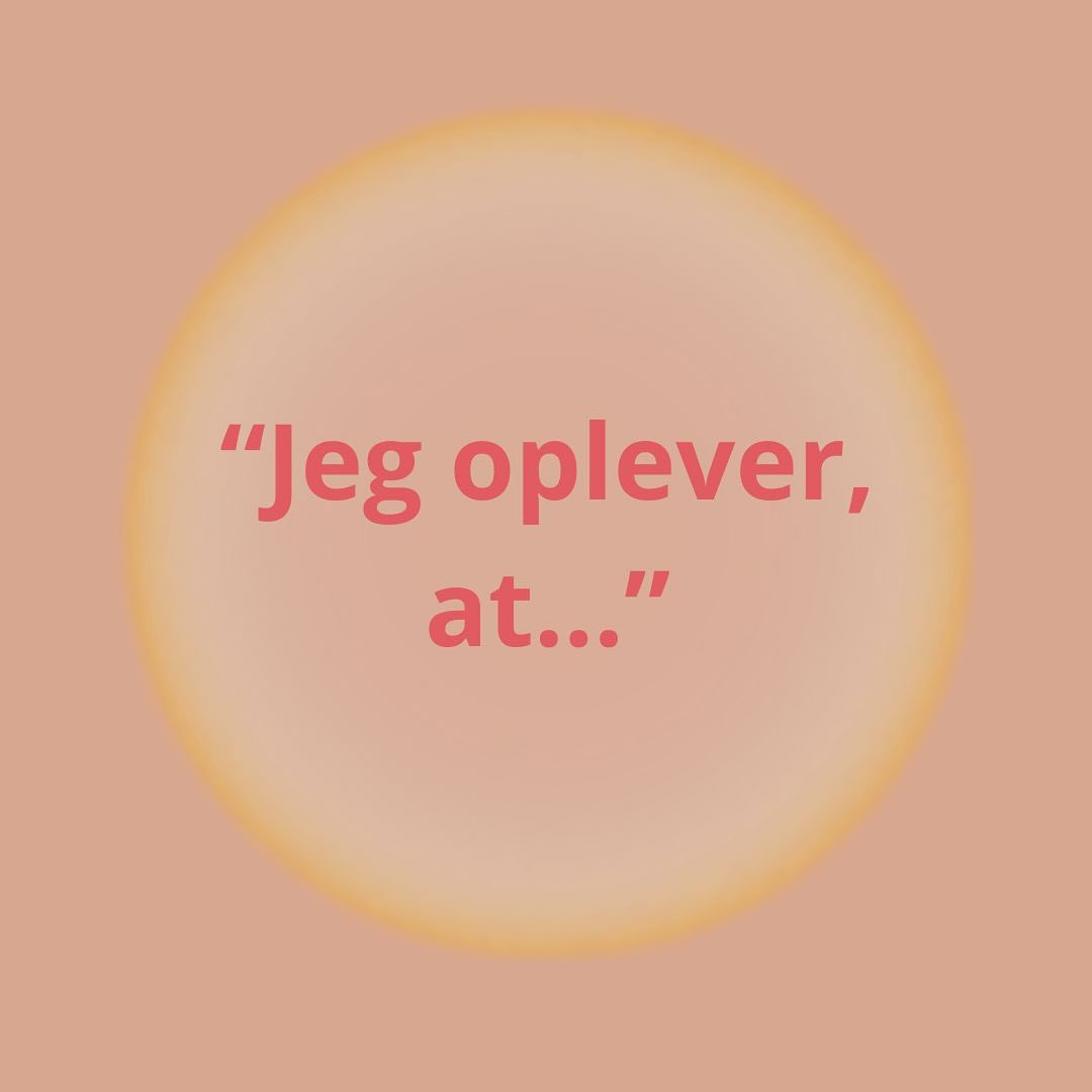Når vi siger “JEG OPLEVER, AT” er, det ikke bare en bevidsthed om, at vi alle er subjekter i verden. Det giver også et blik ind i vores følelser og fortidige erfaringer.
Det kan også blive et sprogligt magtmiddel, fordi det kan affeje muligheden for enhver anfægtelse.
“Det er jo bare min oplevelse” lægger afstand - samtalen stopper der.
Læs mere på min hjemmeside
#narrativ #iminoplevelse #minoplevelse #terapi #relationer #narrativterapi #indredrama #sprogligvirkemiddel #sprogligmagtmiddel #jegoplever