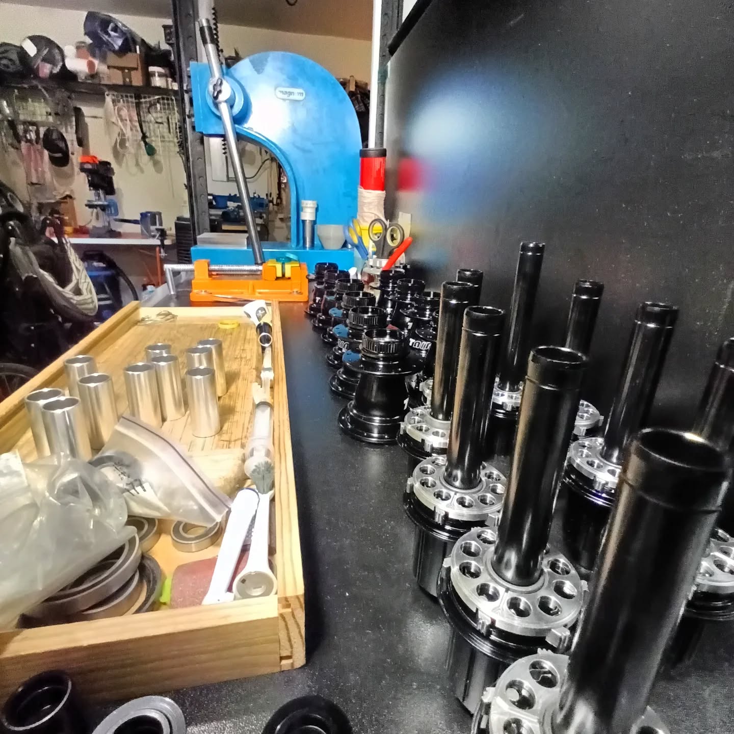 Assembly capacity currently at 10 hubs/day!
.
.
.
#patented #globally 💯 🚲🚲🚲 #canadian #silenthub #bigbearings #quality #assembledhere #handbuiltwheels #wheelsets #engineered #proprietarydesign #performance #wheels #boost #premiumalloy #tubeless #tubelesswheels #tairinwheels #enduro #mtb #enduromtb #yvr #604 #hub #wheelbuilding #bike #bikelife #vancouverbc