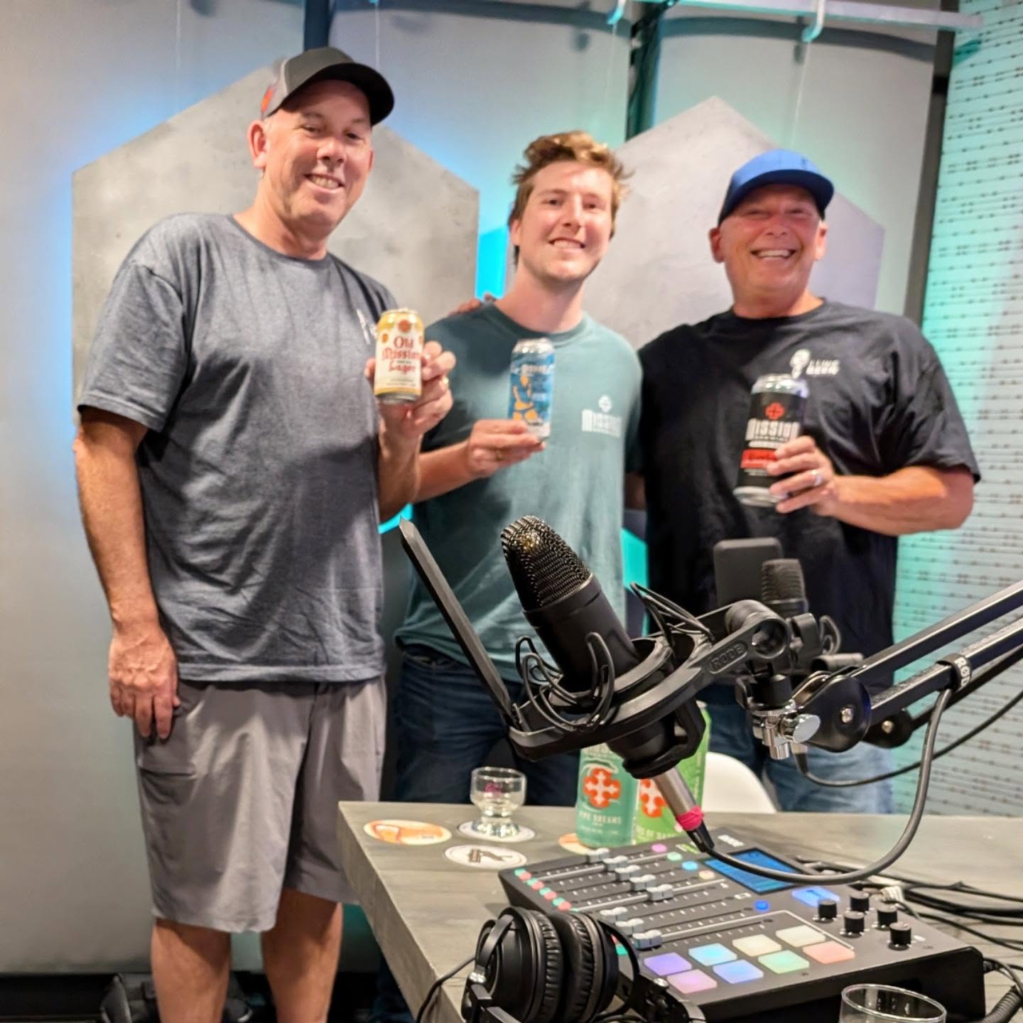 Aaron Long @missionbrewery joins us in the studio to share their story, beer and the great work they are doing with @susangkomen .
Take a listen wherever you get your podcasts or click on the link in bio.
#sdbeer #breweryvisit #brewbies
#beer #beerlover #beeroftheday
#beernerd #beerstagram #podcast #supportlocal #drinklocalbeer