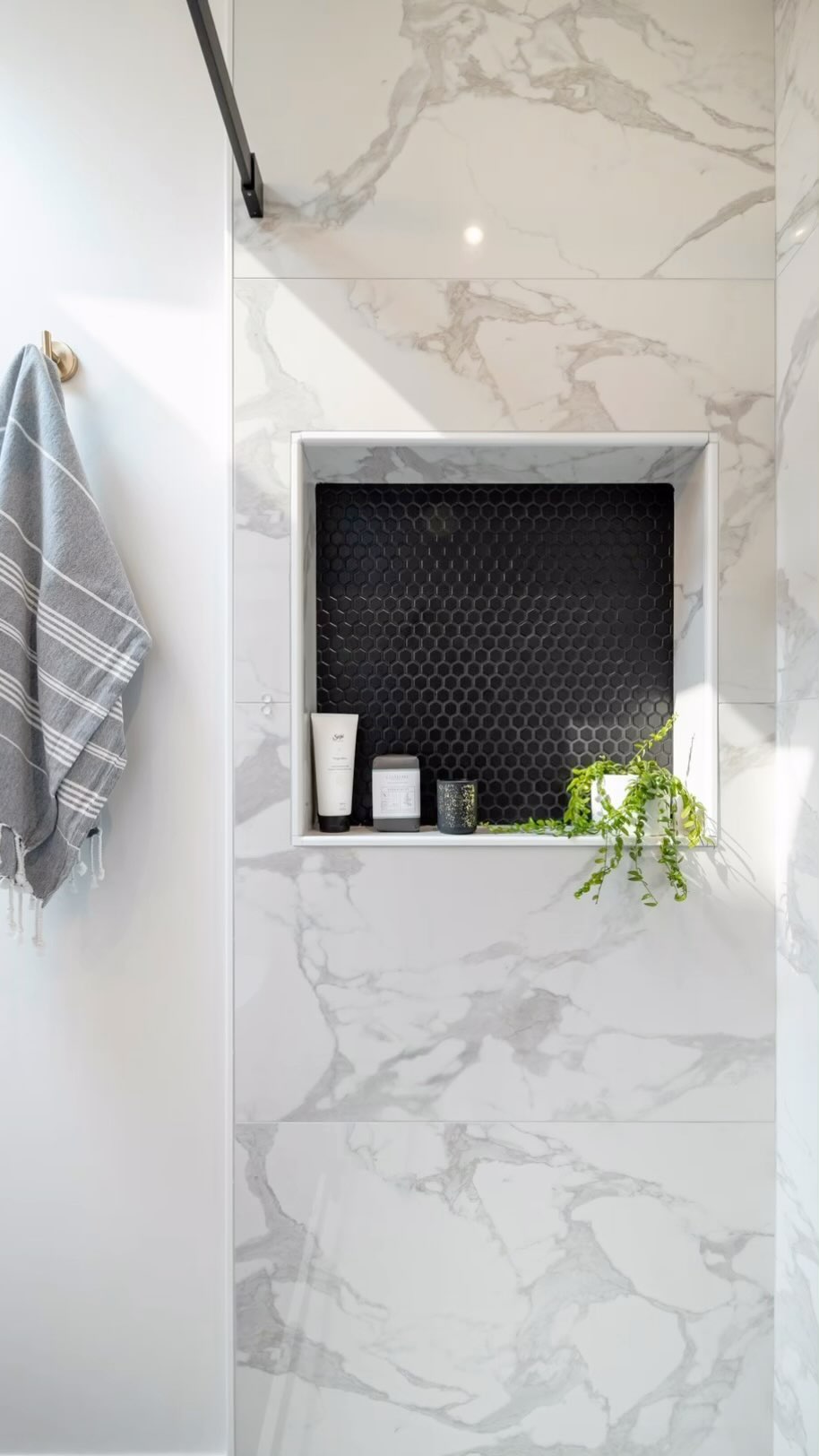 A few of our favourite bathrooms 🛁
.
.
.
.
.
#bathroomdesign #interiordesign #bathroomrenovation #bathroomstyle #vancouverinteriordesign #vancouverinteriordesigner