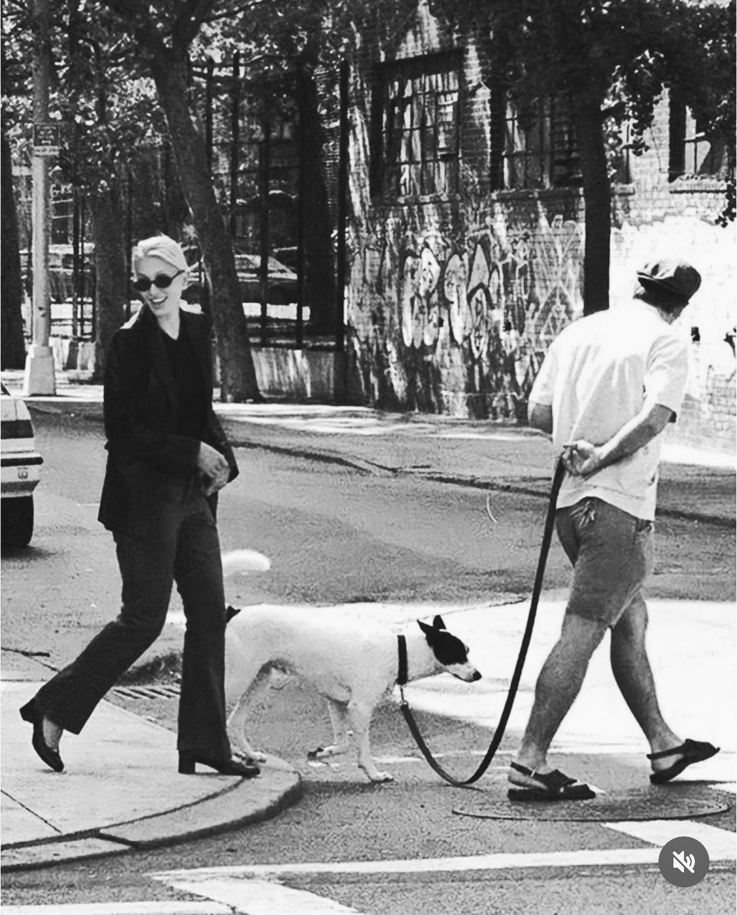Carolyn and John walking Friday…on a Tuesday. Happy Oct 1st! #carolynjeannebessette #carolynbessette #cbk #carolynbessettestyle #cbkstyle #newyork #1990s #canaandog #dogwalk #dogwalking