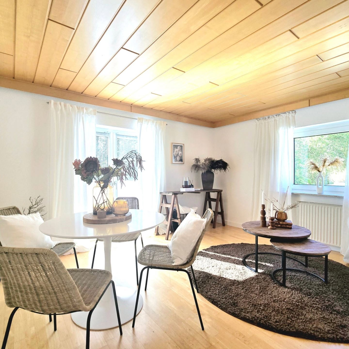 Worauf fliegen Kaufinteressenten?
Auf 08/15 oder kuschelige Gemütlichkeit? 🤎🧡🍁🍂
Ich meine ja nur!🤔
#homestaging #immobilienpräsentation #immobilien #immobilienverkauf #besserverkaufen #immopreneur #bonn #köln #rheinsiegkreis