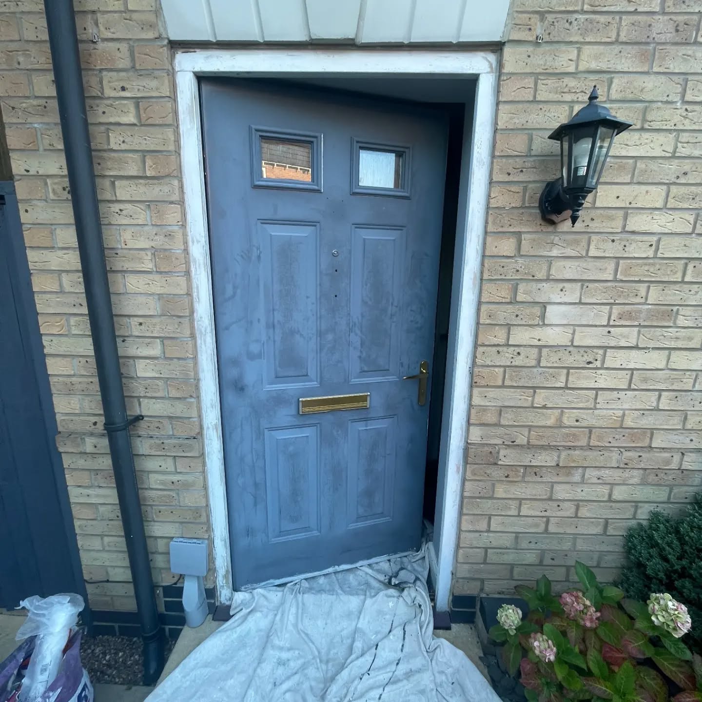A little bit different, don't you agree?
.
.
.
.
#PritchardPropertyService #outsidepainter #paintinganddecorating #newdoor #lookingfresh #propertymaintenace #PainterAndDecorator