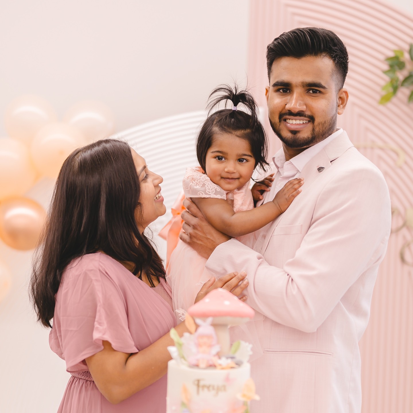 Freya's 1st Birthday Celebrations ❤️🎉 #1stbirthday #melbournephotographer #birthdayphotoshoot #kidsbirthdayparty #birthday