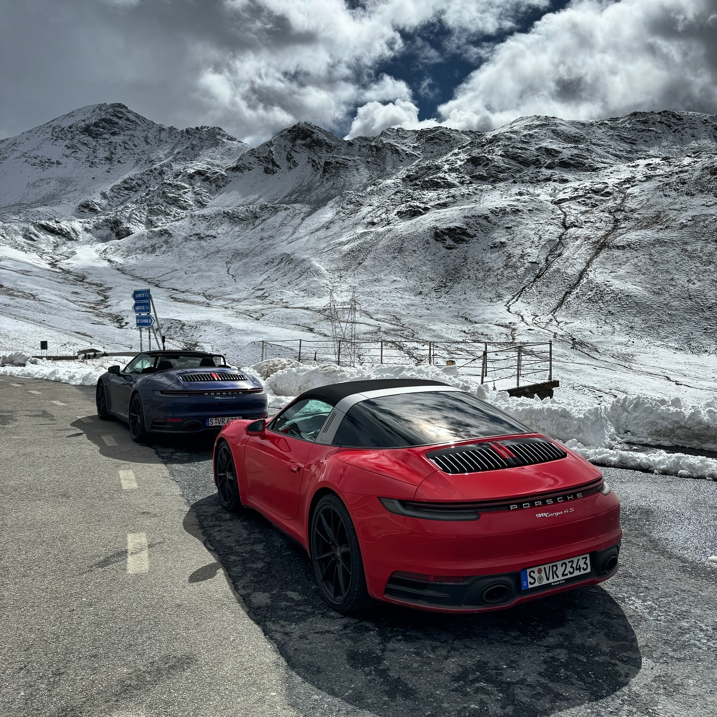 Epic roads and stunning views #ExcExp #PorscheDrive #RoadTrip