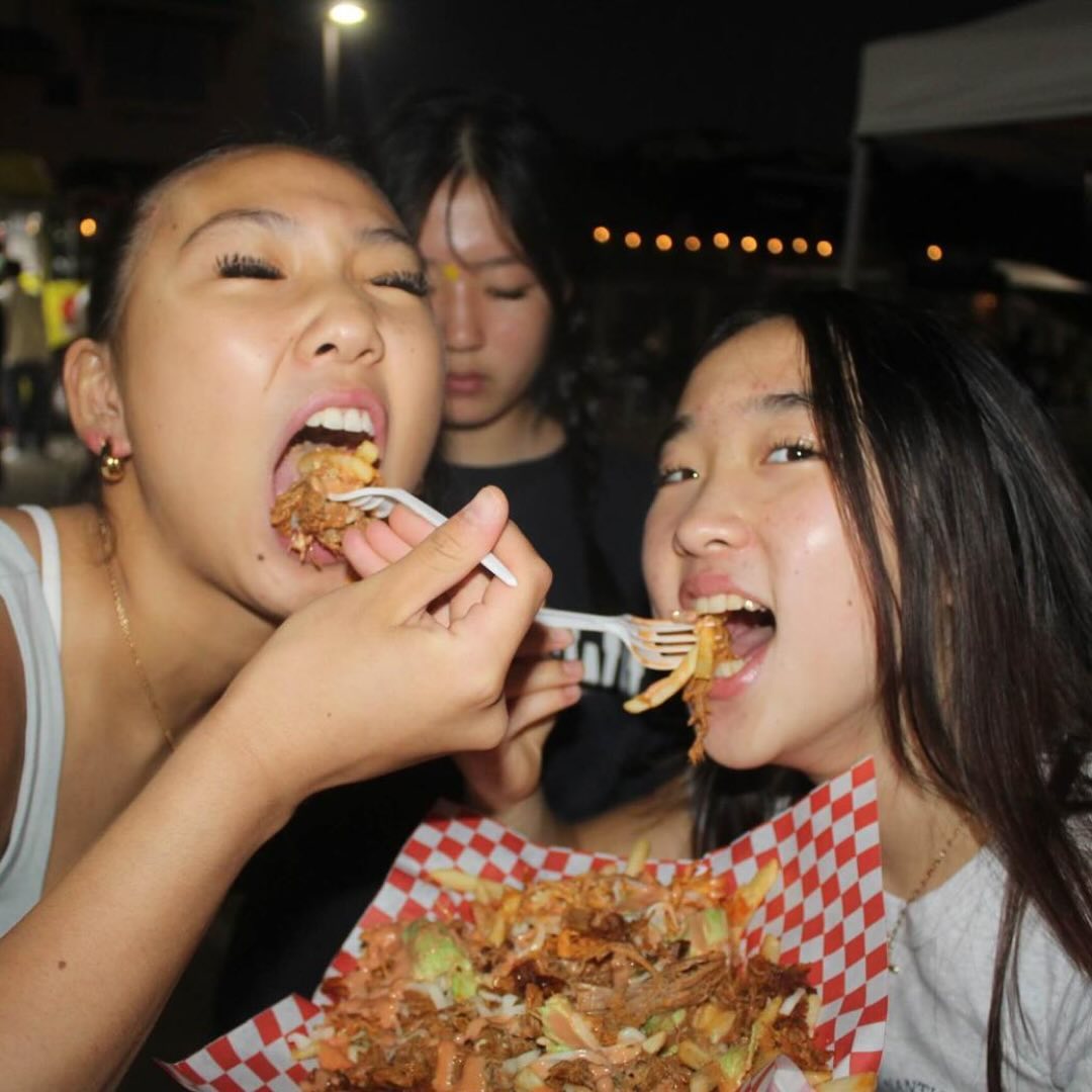 Throwing it back to two weeks ago at Tap Into The Night 🎉 Thank you to all the incredible vendors who made the night so memorable ✨ @bun.me.up @laorizabena1 @crazyempanadastruck @pnb_smashburgers @teavoliboba @myungranghotdogdublin