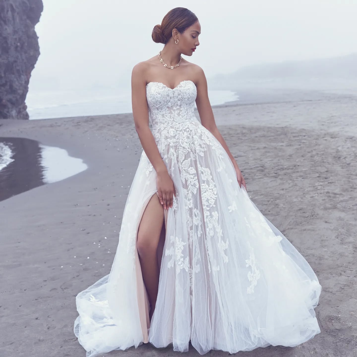 SALE - Wednesday 9th October 5PM - 10PM
Dress Details -
Designer : Sottero & Midgley
Style : Carson
Colour : Ivory & Misty Mauve
Price : Was £1900 NOW £900
If this is the dress for you, make sure to book your 1 hour appointment slot via one of the methods below!
Only 7 slots are now available!
☎️07897376737☎️
📍 Vows Bridal, 57 Northgate, Wakefield, WF1 3BP
📝 Book @ www.vowsbridal.co.uk/copy-of-book-appointment
🌐 www.vowsbridal.co.uk
@vowsbridaluk
#bridetobeuk #westyorkshire #yorkshirebride
#bridalboutique #weddingdressinspo #modernbride
#vipappointment #bridebesties #pov #bridetobe #bridalappointment #endofseasonsale #bridalsale #onenightonly #sotteroandmidgley #maggiesottero