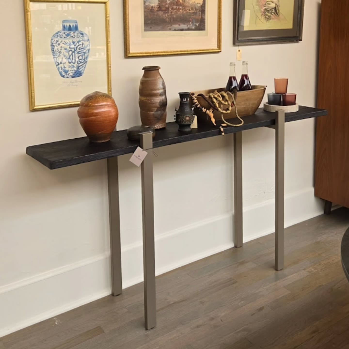 We have some pieces available at the beautifully curated @modernnomadhome in Denver. The nesting side tables were made of local, charred pine with metallic, powder coated bases. There are three of them designed to sit alone or be configured as you like.
The stump side tables are local, kiln-dried catalpa stumps we milled and dried @denverwoodslabs. They are charred and finished, available as singles or a set.
Located right near @denverartmuseum , Modern Nomad is filled with unique gifts, jewelry and furnishings and is worth a visit!
.
.
#customfurniture #furnituredesign #localartisan #buylocal #woodworking #homedesign #interiordesign #homefurnishings