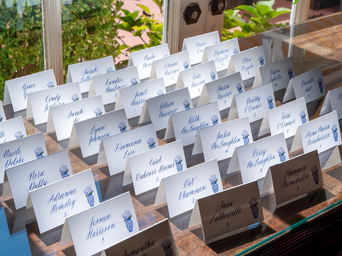Something blue before I do 💙
Calligraphy doesn’t have to be reserved for the wedding day! Shower the bride AND the guests with some love - in the form of hand written place or escort cards ✍🏻
#allicatcalligraphy #weddingcalligraphy #bridalshower #bridalshowerdecor #placecards #escortcards #seatingplan #phillycalligrapher