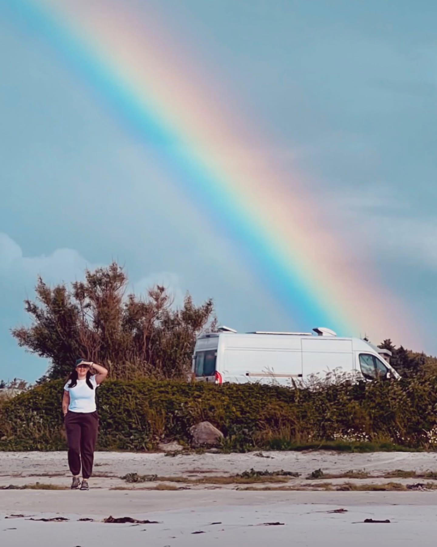 Sometimes you capture the perfect moment, like this one 🌈. Norway has so much to offer, and you can experience it all with Kampyng. Adventure is just a road trip away 🚐✨
📸: @gunnhelene
#ExploreNorway #VanLife #CamperVanRental #RVLife #CampingAdventures #RoadTripNorway #VanLifeEurope #NorwayNature #RainbowViews #VanRental #CamperRentalNorway