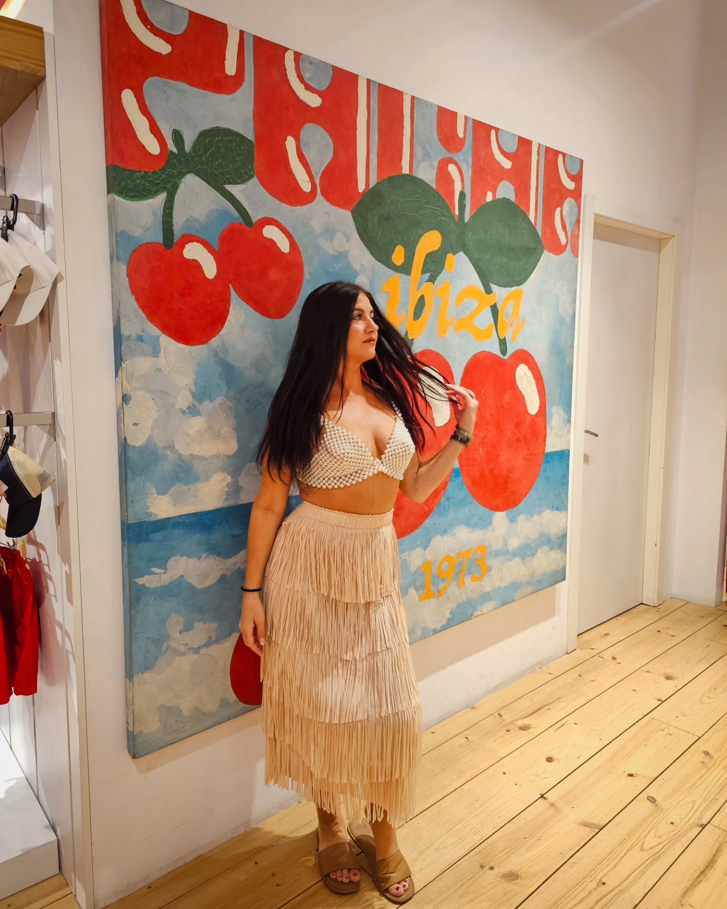 Shopping in Ibiza
@pachaofficial 🍒