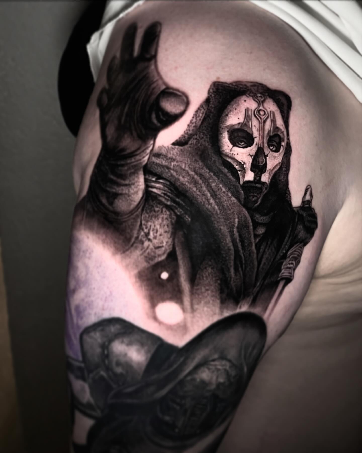 Darth Nihilus from KOTOR
this work is in progress 🙏
#starwars #starwarstattoo #darthnihilus #iaminktattooproducts #inkbooster #gamertattoos