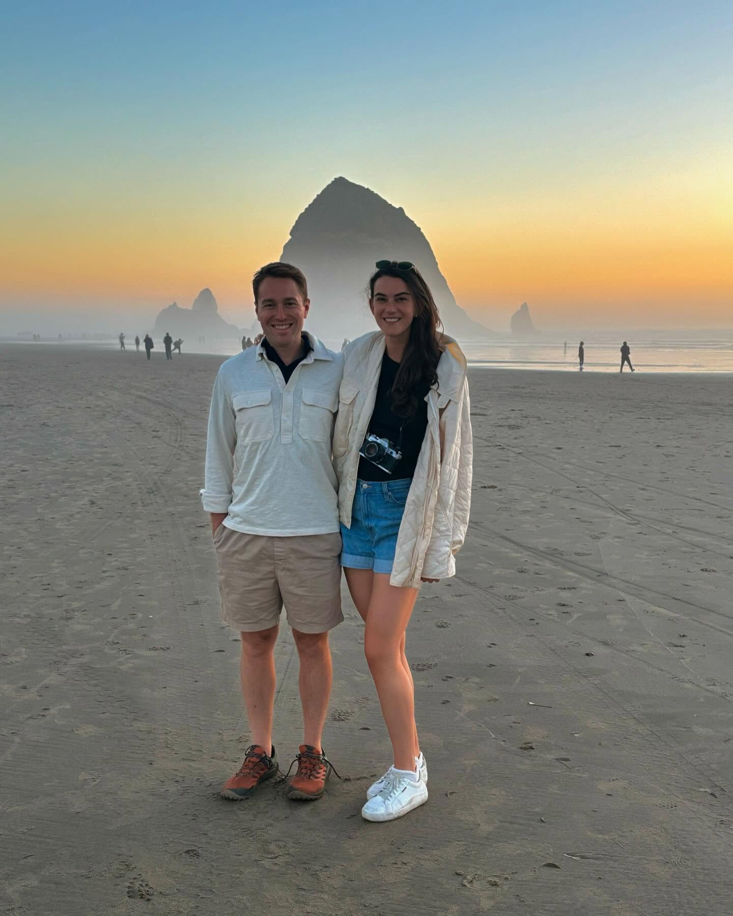 I’ll be your shotgun rider til the day I die 🍯🌙