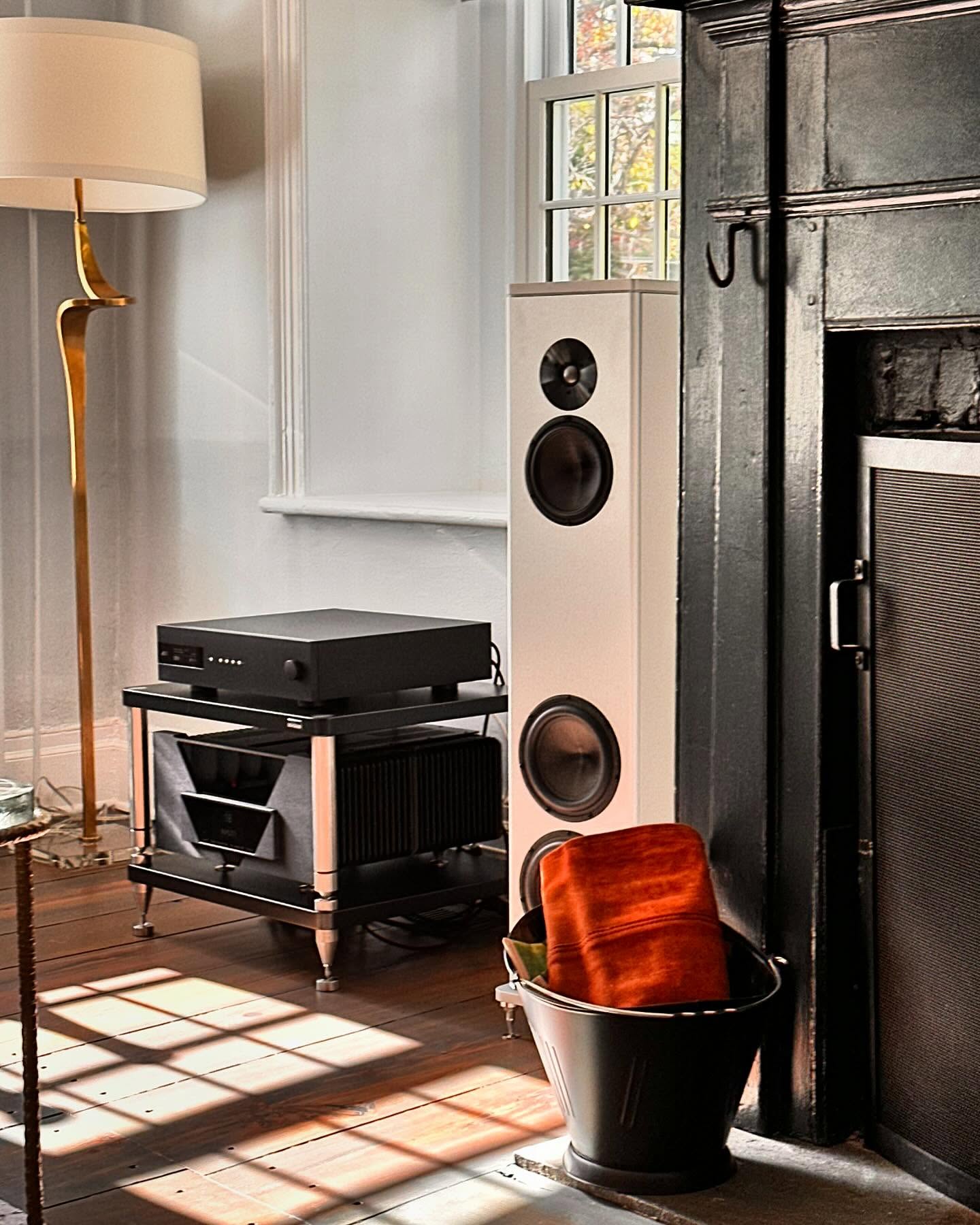 Client photo from one of our recent installs. Wow! @magico_llc @gryphonaudiodesigns @dcsonlythemusic