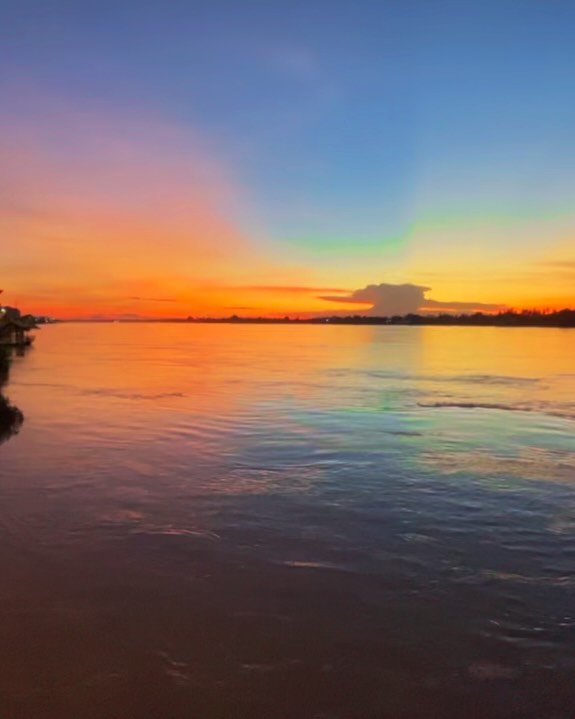 Sunsets and pool
🌅🎱🇹🇭👻
#sunsets #pool #nongkhai #mekongriver #adv #fsgs #kidneytransplantrecipient