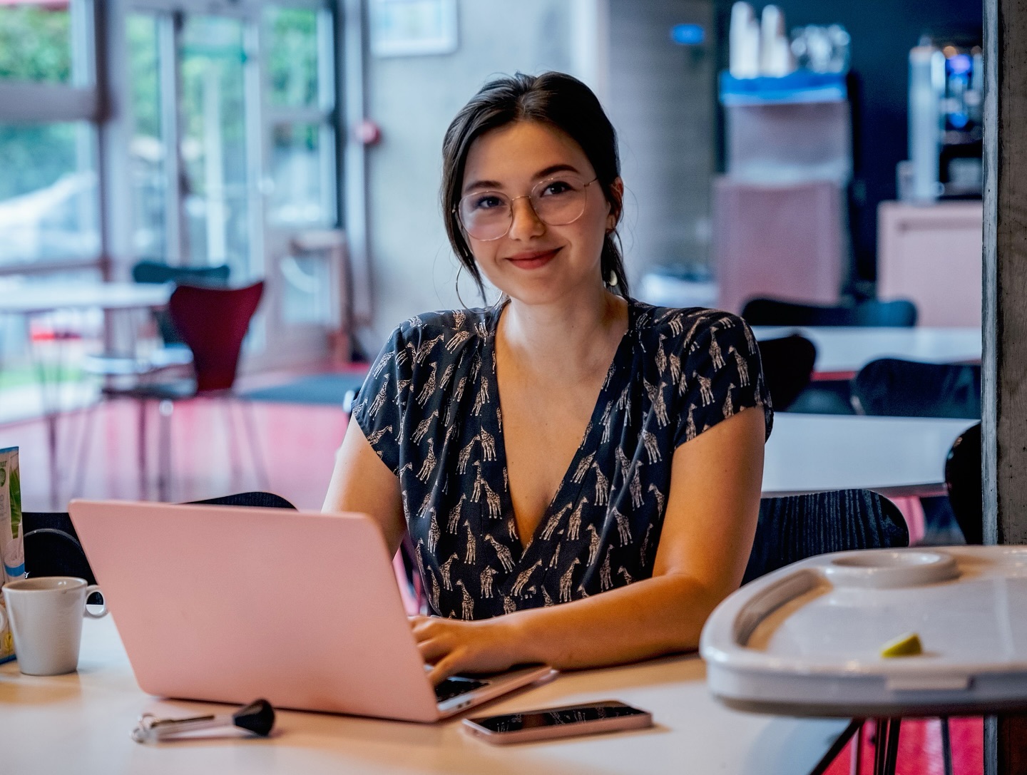 In this post, I'm giving another shout-out to the amazing photographers who capture incredible events. Thank you for recognising the hardworking staff, including the graphic recorder answering emails 😅✨💖
George and George if you're reading this, please comment so I can tag you! ✏️💬
#graphicrecorder #photographed