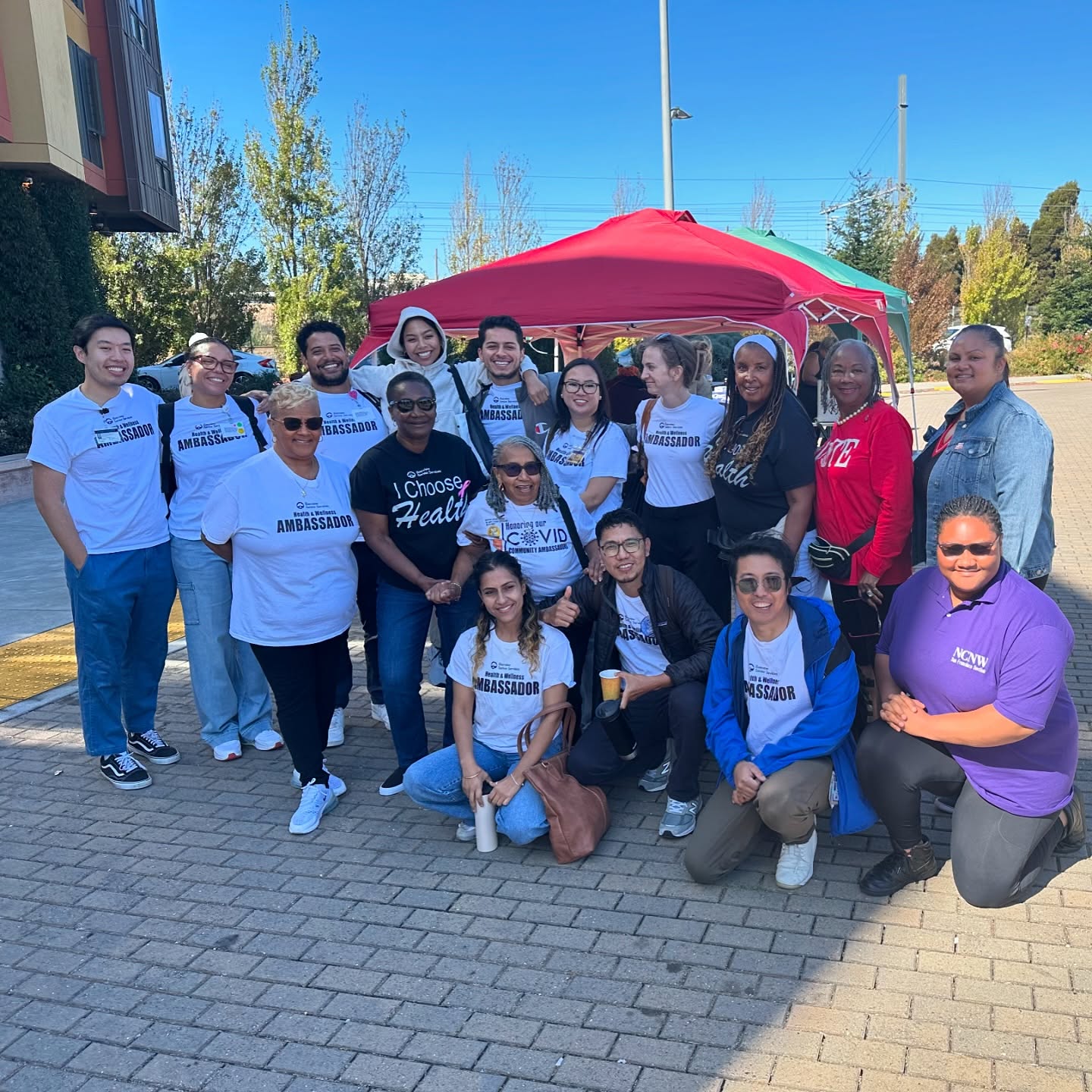Today, SFAC partnered with the George Davis Senior Center, San Francisco State University School of Nursing, and NCNW - San Francisco Section to register people to vote and get people vaccinated.
With less than 30 days left until the election, we must do all we can to Get Out The Vote! Do you have your voting plan?
#dst1913 #gotv #vote