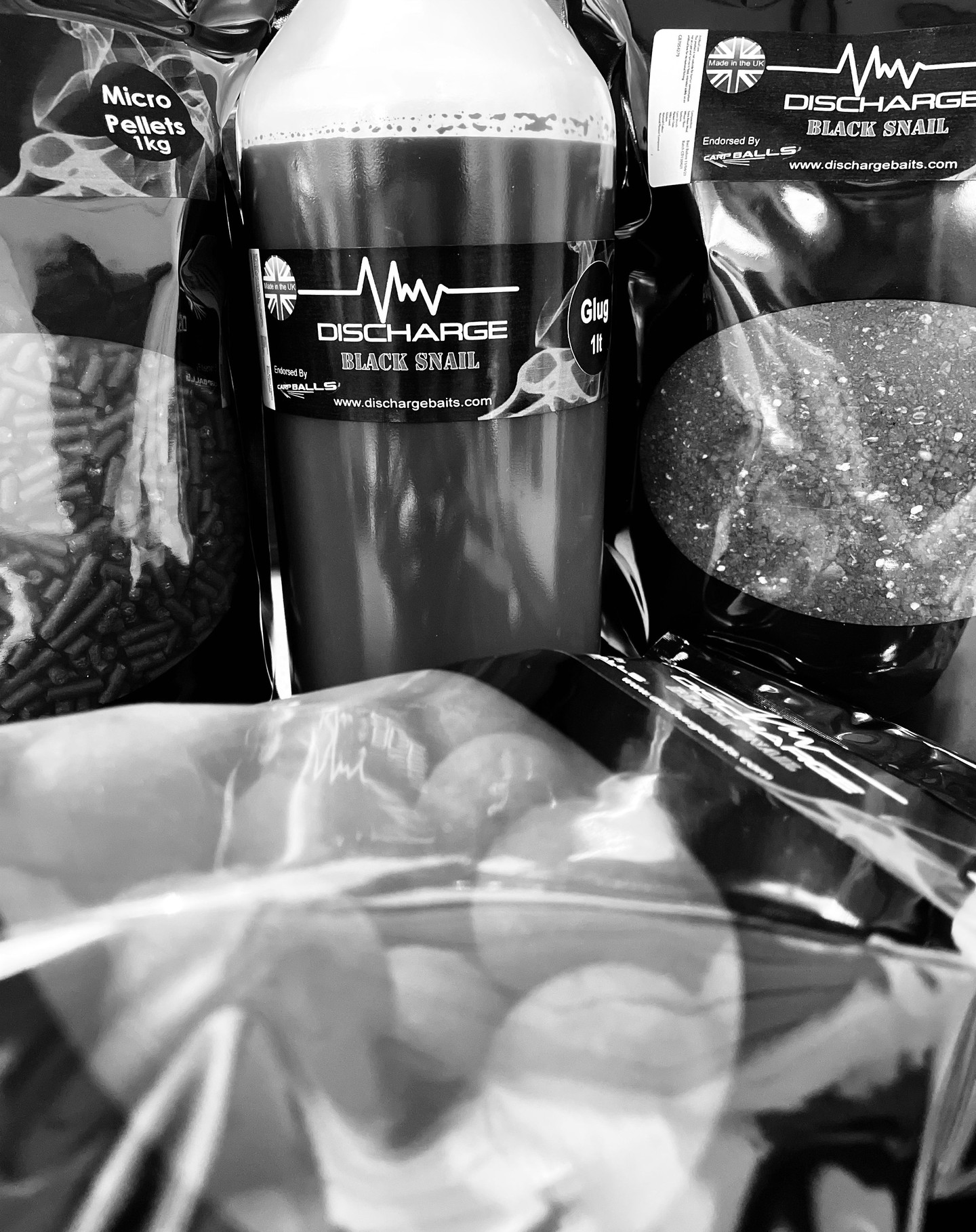 Some of the Black Snail Range 🐌 discharge baits.com #dischargebaits #pellets #glug #stickmix #boilies #coarsefishing #carpfishing #autumnfishing #snail