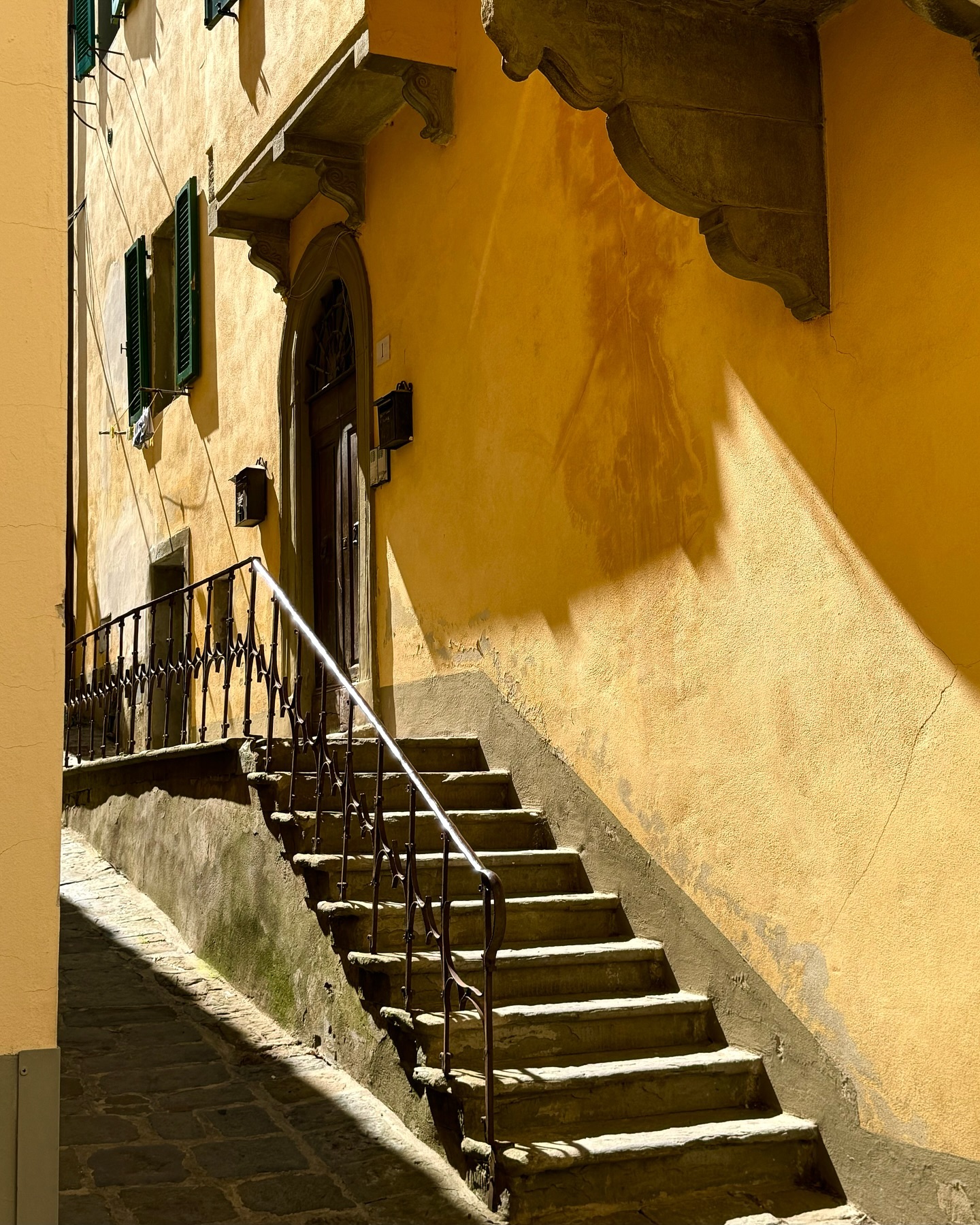 Italy had stories around ever corner waiting to be told… here’s a few moments we could capture.🫙🇮🇹