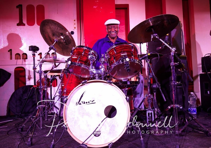 Last week I was honoured enough to perform with the one and only Mr Bernard Purdie. What a buzz 🙌🏼Thanks to MD @morrispleasure for the call, absolute fire from @lukesmithmusic & @mikebrown51 too 🔥Amazing work from @drumrolle and @drumdoguk for putting it all together 🥁