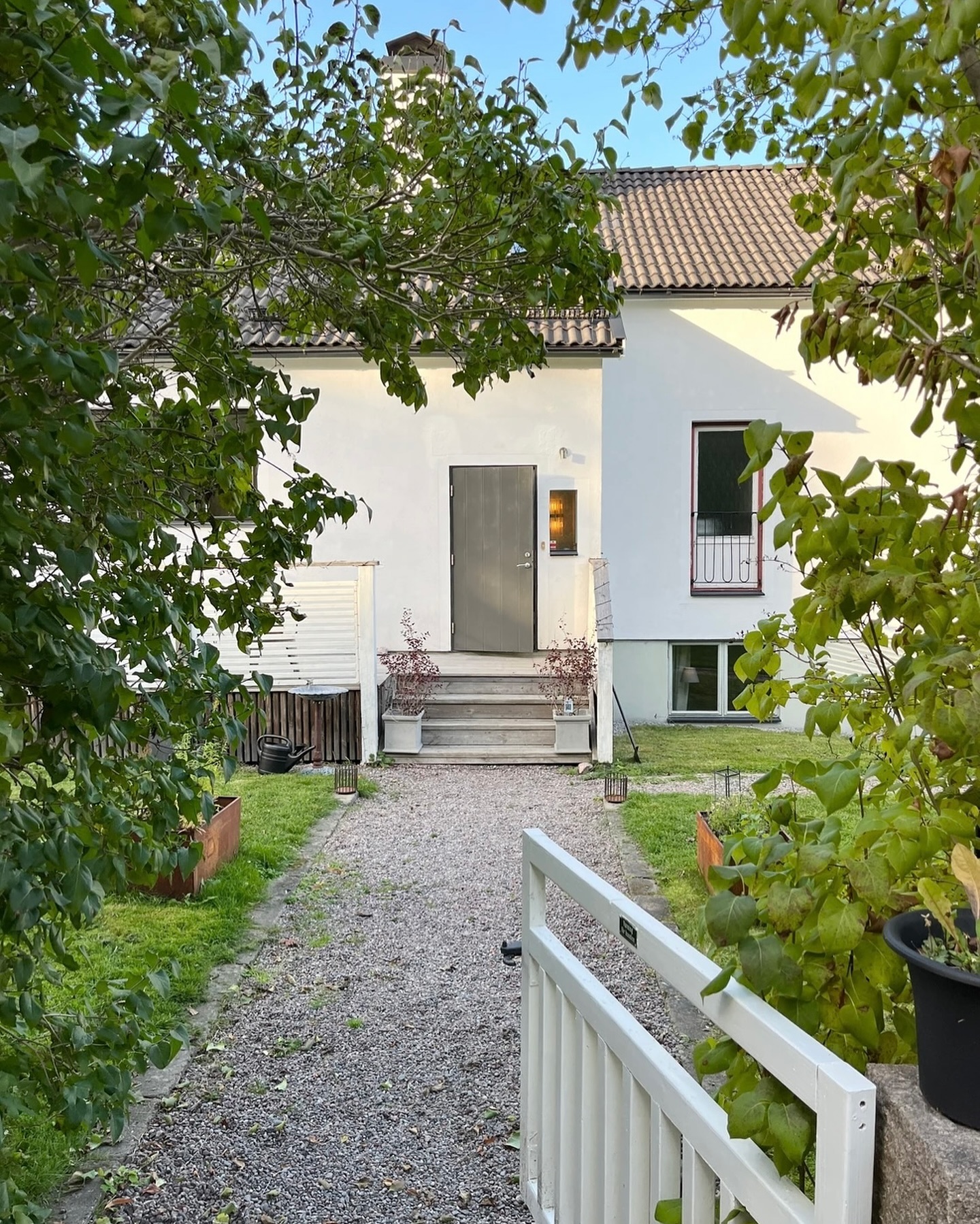 Nyrenoverat hus med pool uthyres i Danderyd
@passionforhomesgroup
#uthyrning #danderyd #boidanderyd #liveinstockholm #rental #beautifulvilla