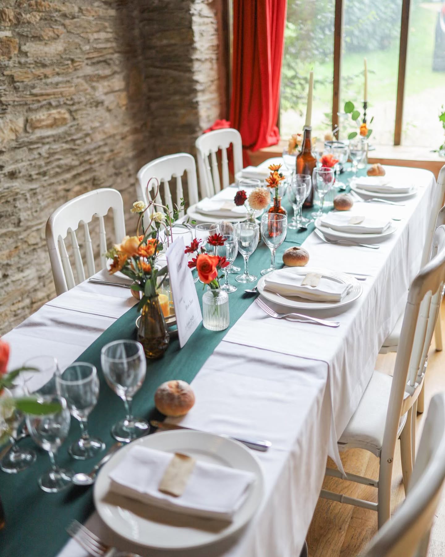 Dernier mariage de la saison cette semaine, que j’aurai le plaisir de terminer une nouvelle fois au très beau @manoirdelafresnaye 🍁!
Le parfait endroit pour un mariage automnal et chaleureux (enfin estivale aussi hein !)
📸 : quelques souvenirs de l’an dernier pour C&MH avec les magnifiques créations de @reine_et_rose_fleuriste 🌸
(Et aussi quelques souvenirs de 2022 pour C&T)
#letsgo #mariage #mariagebretagne #mariagemorbihan #mariageautomnal #traiteurmariage #traiteurmariagevegan #mariagevege #mariageresponsable #mariagegreen #mariage2026 #traiteurvégébretagne #semarierenbretagne #mariagelocavore #repasmariage