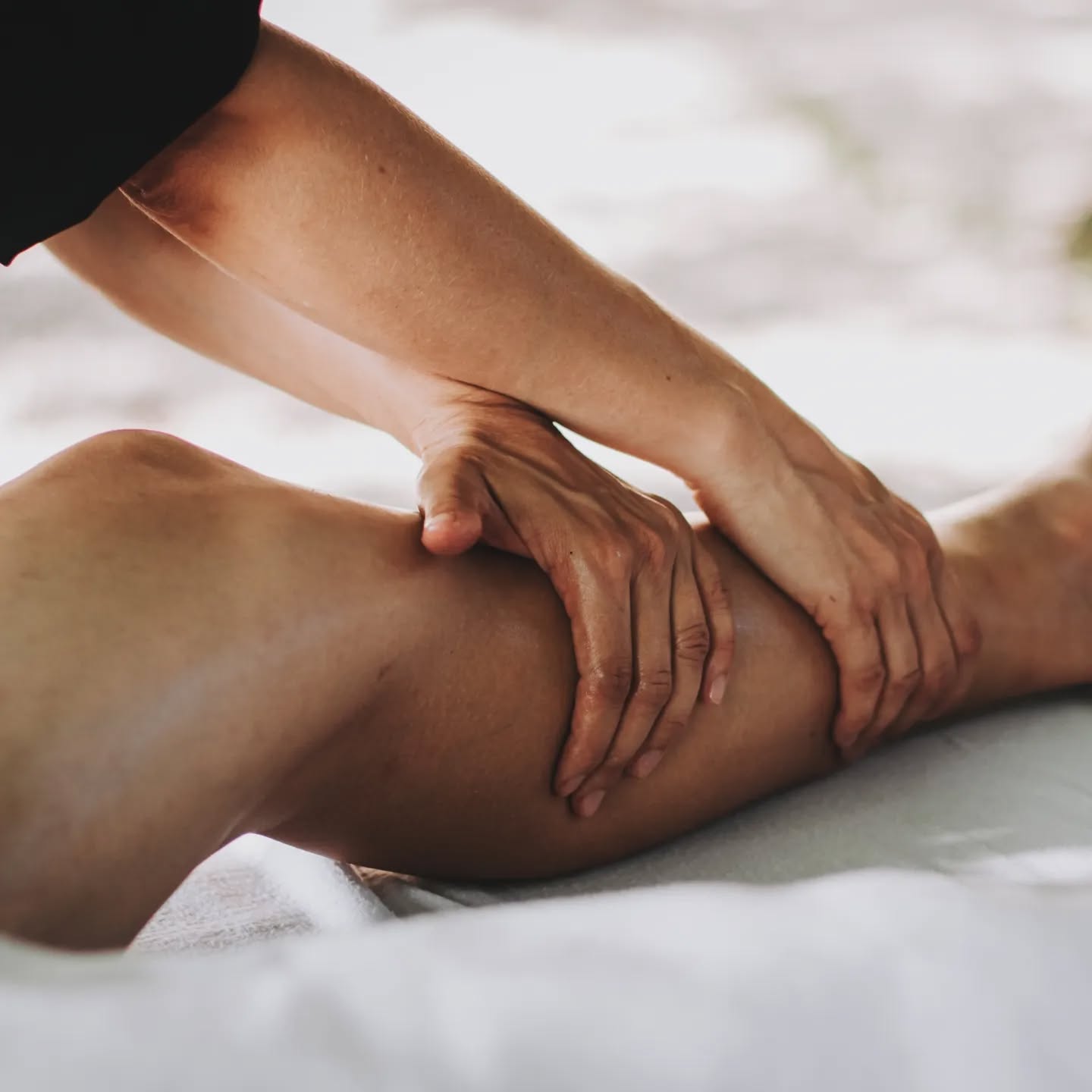 🍁Les bienfaits du drainage lymphatique en Automne 🍂
Nettoyer son corps pour renforcer son immunité et être plus à même de lutter contre les virus et les bactéries ainsi que la fatigue saisonnière font partis des bienfaits du drainage lymphatique.
📍13 cours des Barry
26130 St-paul-trois-chateaux
🔗 www.aucreuxdessens.fr
#drainagelymphatique #jambeslourdes #automne #sante #oedeme #retentiondeau #massage #aucreudessens #systemeimmunitaire #boostautomnal