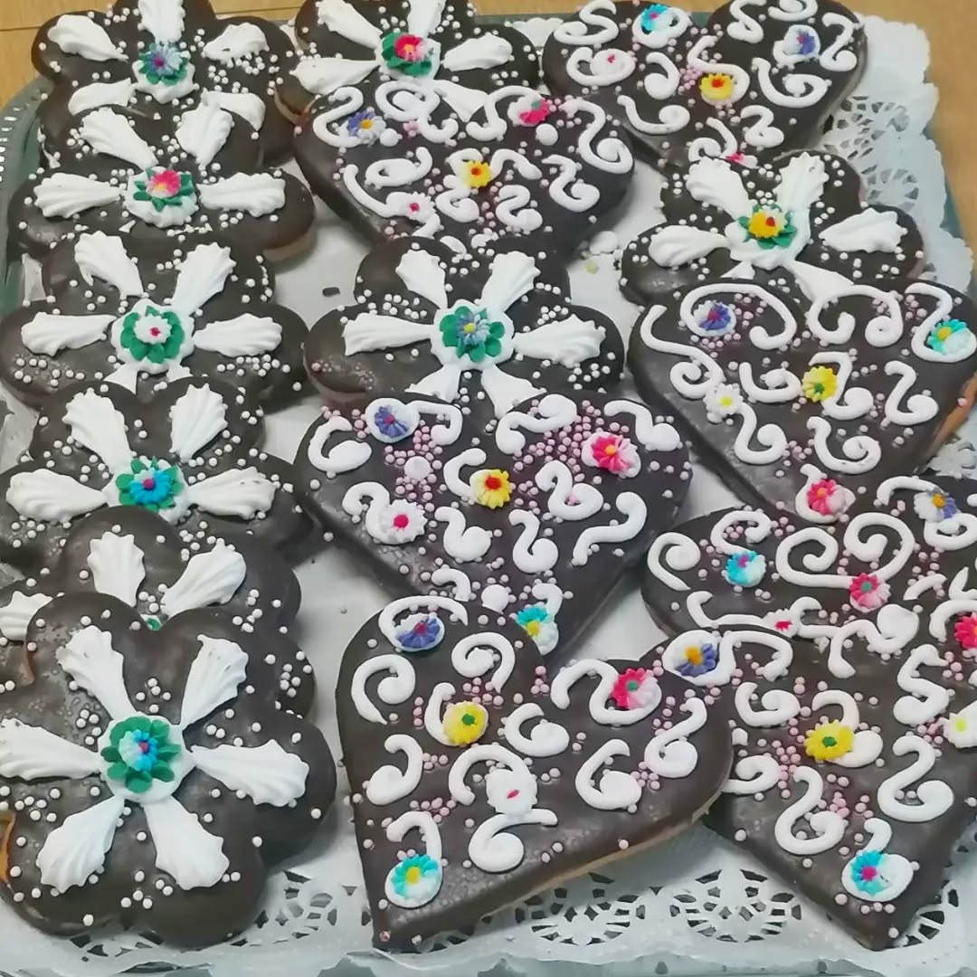 Provoněné posvícení. Dnes v obchůdku koláče, koláčky, hnětynky, dezerty a dorty #posviceni #kolace #sladkepohladi