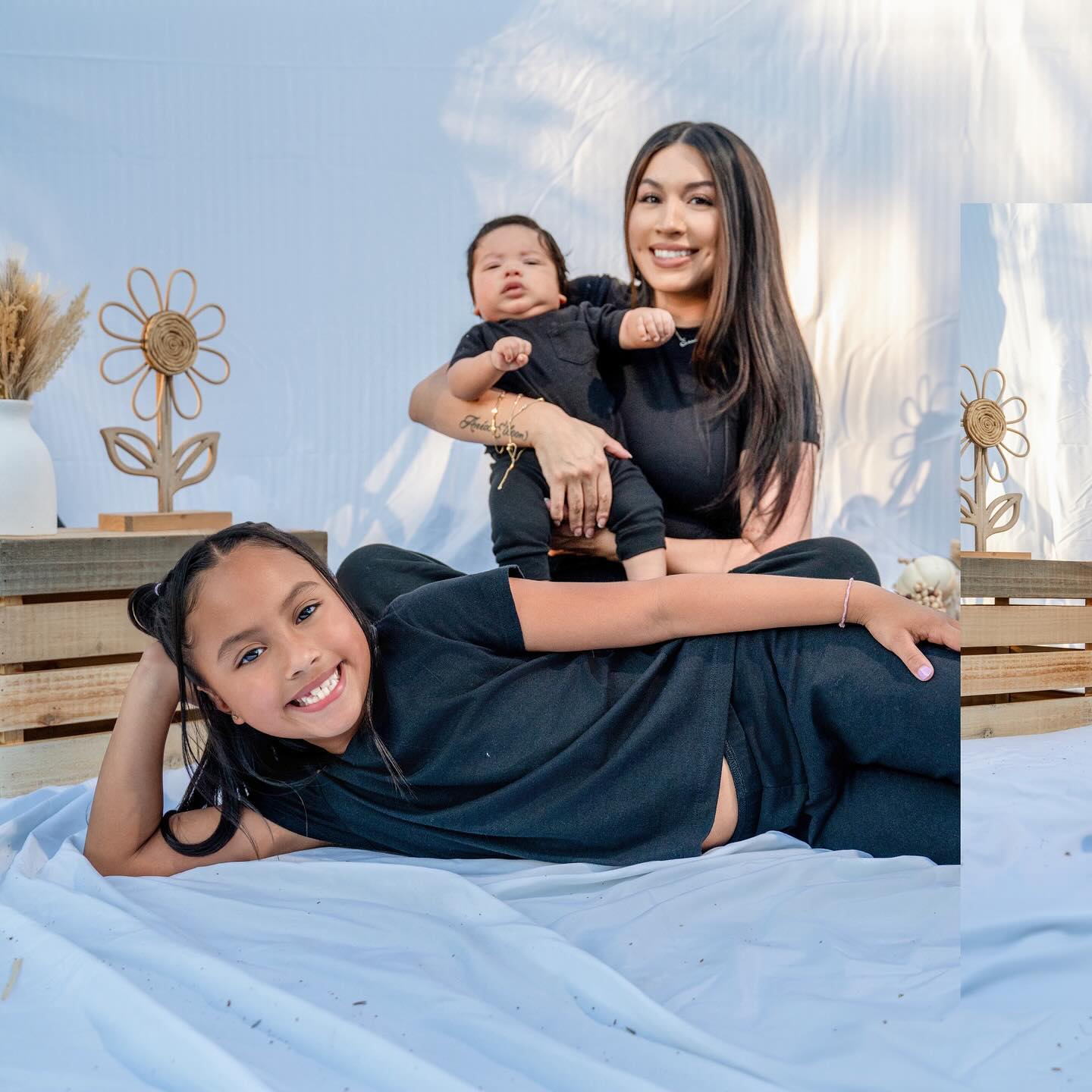 These moments are what life’s all about – the joy, the laughter, and the love that bonds us together forever. Cherishing the little moments with mom and her two little loves, because time flies but memories last a lifetime. 💕✨ #FamilyLove #MotherhoodMagic
#FamilyPhotoshoot #MomAndKids #MotherDaughterSon #FamilyBonding #FamilyLove #CapturingMemories #PreciousMoments #ProfessionalPhotographer #FamilyPortraits #LifestylePhotography #TimelessMoments #CandidFamilyPhotos #FamilyPhotographySession #MotherhoodMoments #ChildhoodMemories #FamilyPhotographer #FamilyFirst #PhotographyForMoms #SiblingLove #MemoriesMade #PhotosThatLast #NaturalLightPhotography #OnLocation