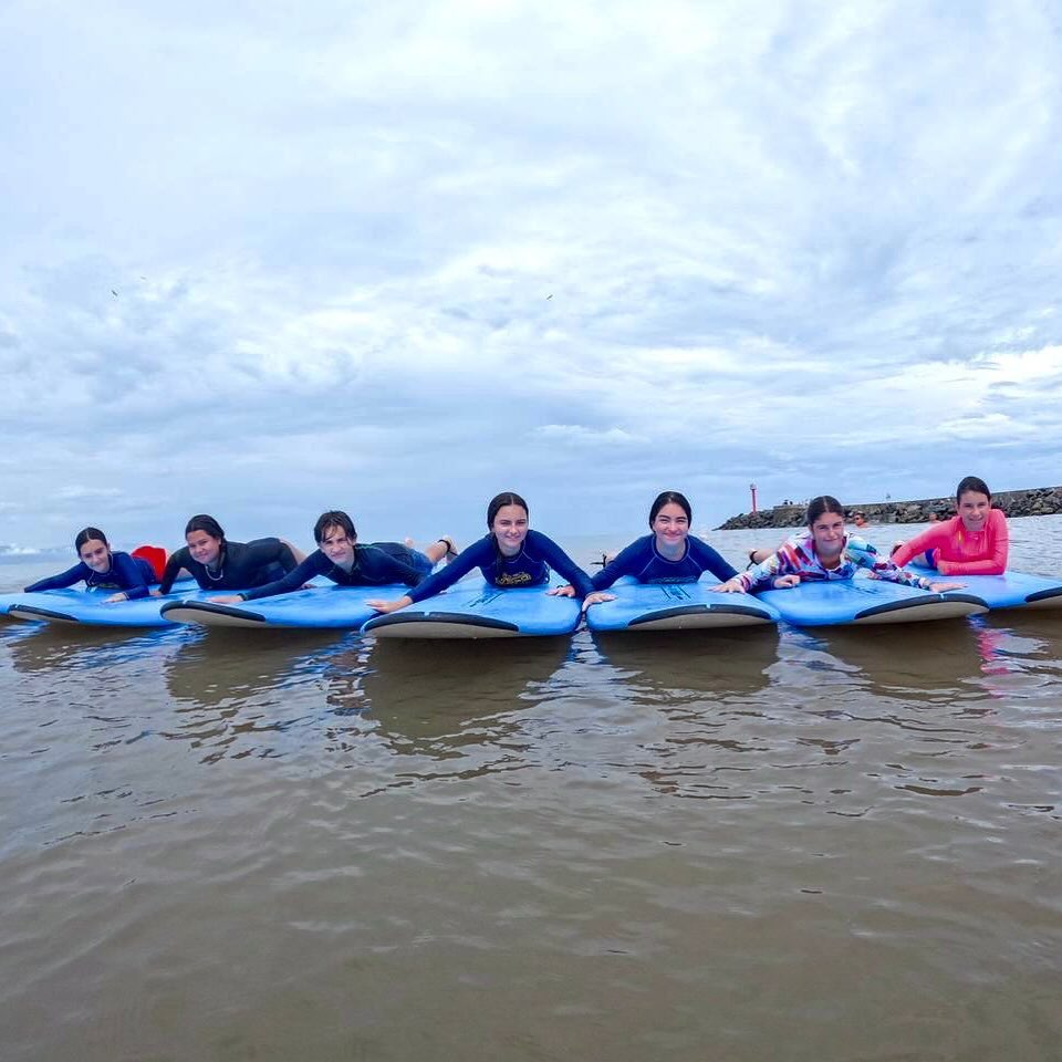 Día en el mar🌊
•
•
•
•
•
#surflessons #surfvallarta #gosurf #visitpuertovallarta #rivieranayarit #banderasbay #instabeach #waves #instamexico #instatravel #nuevonayarit #nuevovallarta #family #jalisco #vacation #sea #views #surf #surfing #fun #puertovallartasurf #mainlandmexico