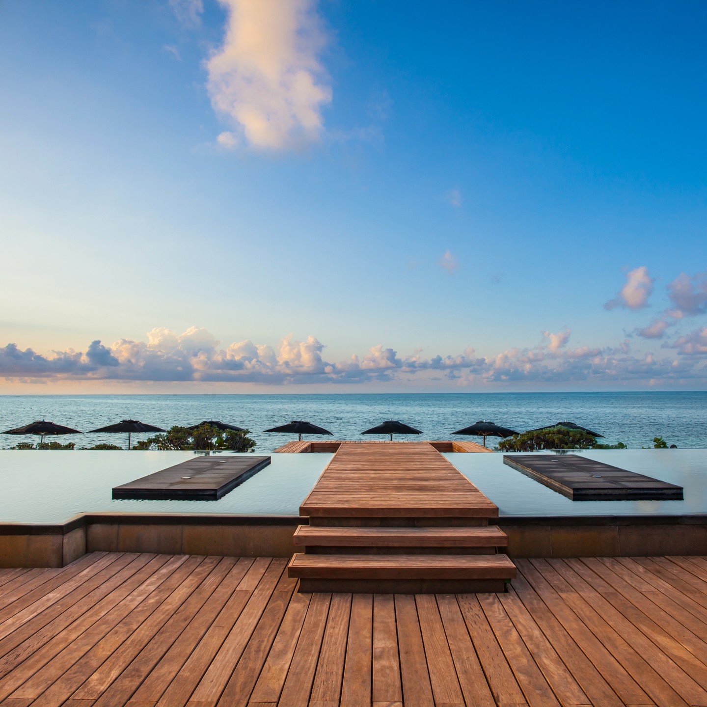 Rejuvenate in style at NIZUC Resort & Spa 🌿 A perfect blend of luxury, wellness, and natural beauty, offering serene beachfront settings and indulgent spa treatments.
Love this resort because it is super easy to get to from almost everywhere in the US, but it feels a million miles from everything
#NIZUCResortAndSpa #beachgetaway #travelbetter #luxurytravel
#travelSTL #quicktrip #LuxuryWellness #MayanMagic @allaboutrep @nizucresort