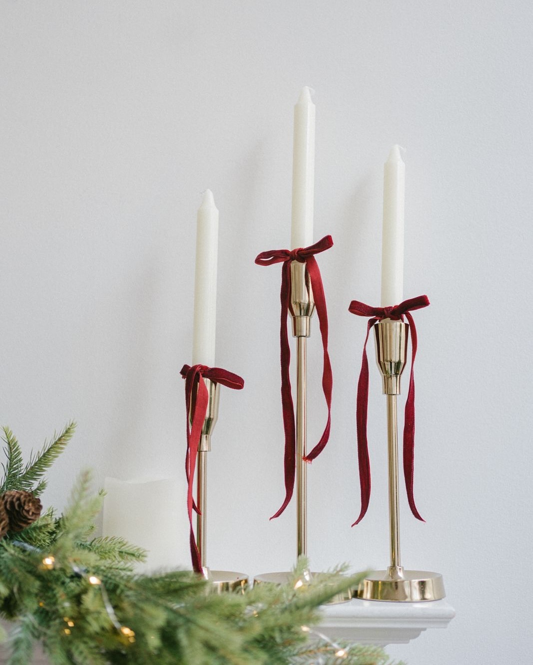 EDIT: our minis are all sold out! We can’t wait to see you all 🤍
We’re hosting holiday minis! ✨🎄 due to popular request, we’re so excited to offer two dates of mini sessions at @akali.toronto this year! Here’s what you need to know:
Dates: Nov 24 & Dec 14
Location: @akali.toronto
$275+HST, 20 images, 20 minutes
Check our bio links for booking!