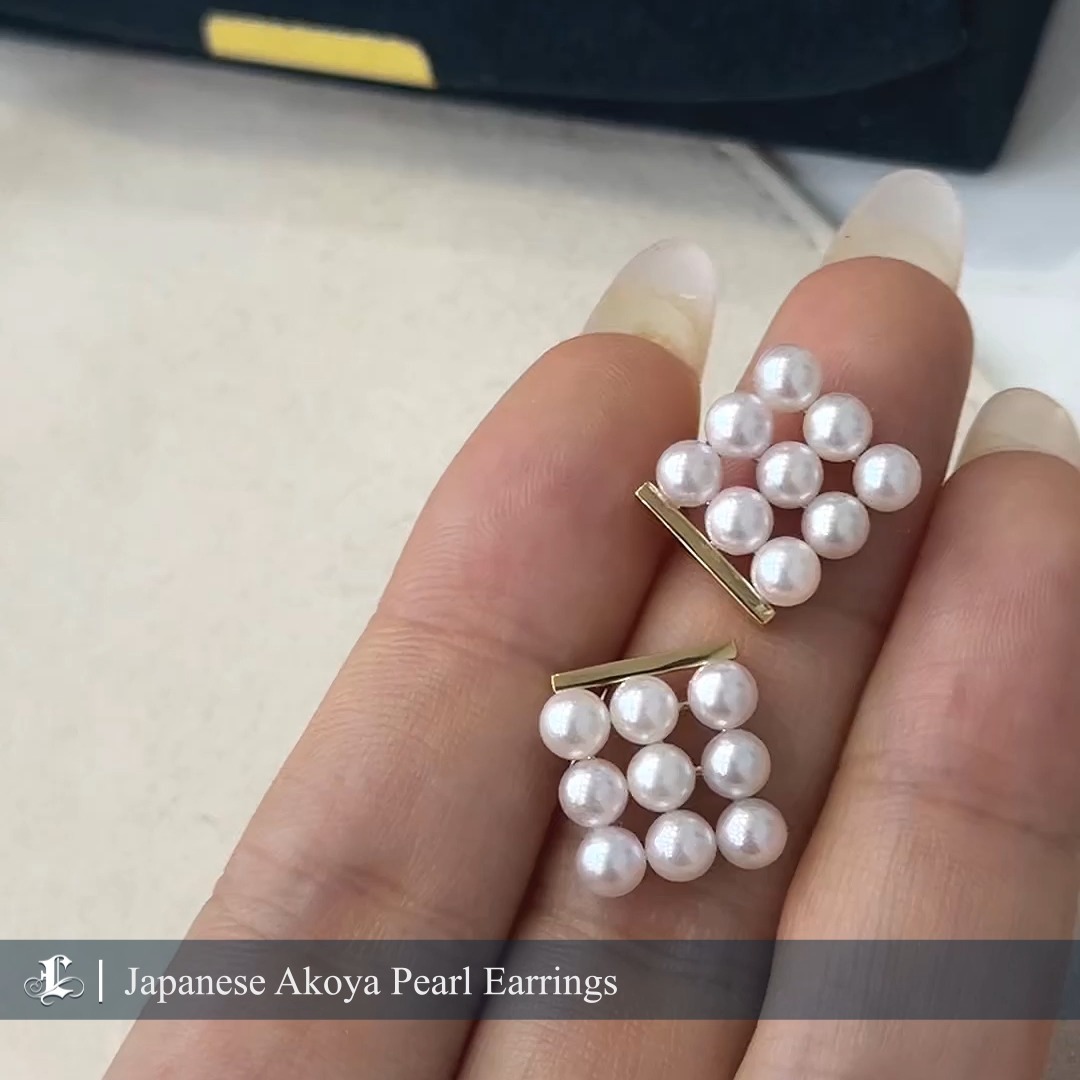AAA 4 mm Baby Akoya Pearl Fashion Earrings 18k Gold
SKU: EH5529-YSJ
$1,270.00Price
#japanpearljewely #japanesepearljewellery #akoyapearlearringstud #akoyapearlearrings
Exquisite Aurora Baby Akoya pearl earrings will highlight your styles depending on your outfit.
Product Information
Origin Japan
Material Akoya Pearls and 18k Gold
Dimensions Earrings Diameter Approx. 1.3 cm
Pearl
Shaped: Round
Size: 4 mm
Quality: AAA
Nacre: Very Thick
Color: White
Luster: Aurora
Accessories
Metal: 2.3 g of 18K Gold
Other: N/A