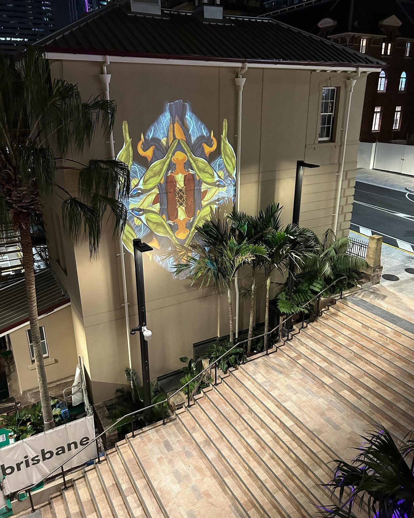 Great projected street art next to the new Star Casino building in Brisbane.
#streetart #projecrion #city #riverciry #brisbane #visitbrisbane #alleyart #wallart #grafite