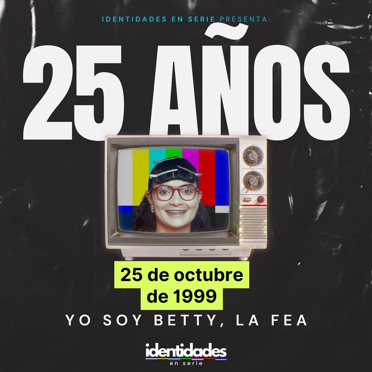 ✨ Yo soy Betty, la fea cumple hoy 25 años y sigue siendo una historia tan poderosa como el primer día. Desde su estreno, esta serie rompió esquemas y nos dejó personajes inolvidables que nos hicieron reír, emocionarnos y cuestionar qué es realmente “bello”. 🎬🌎 ¿Qué sigue haciendo de Betty una serie tan relevante en la cultura pop? ¡Celebremos juntos y recordemos los momentos que la convirtieron en un clásico! 👓💼 #BettyLaFea25 #IdentidadesEnSerie